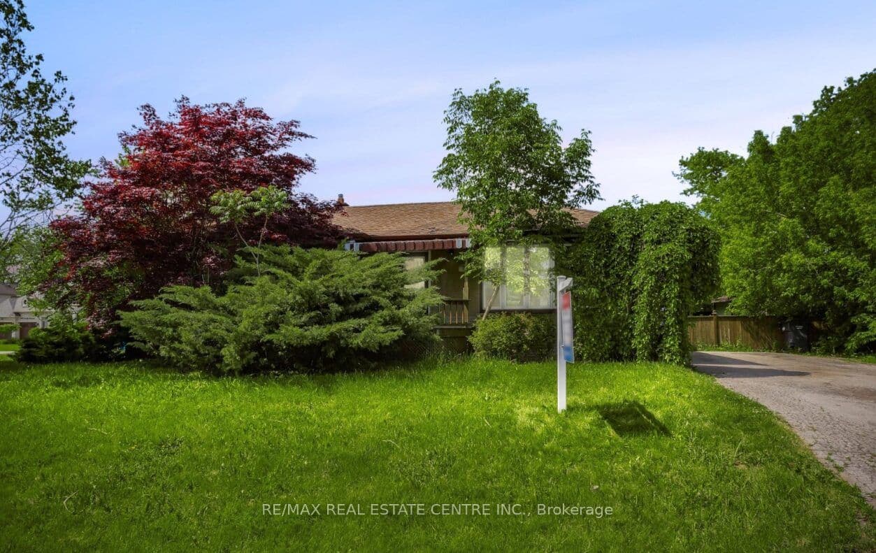 474 SEATON Drive photo 1