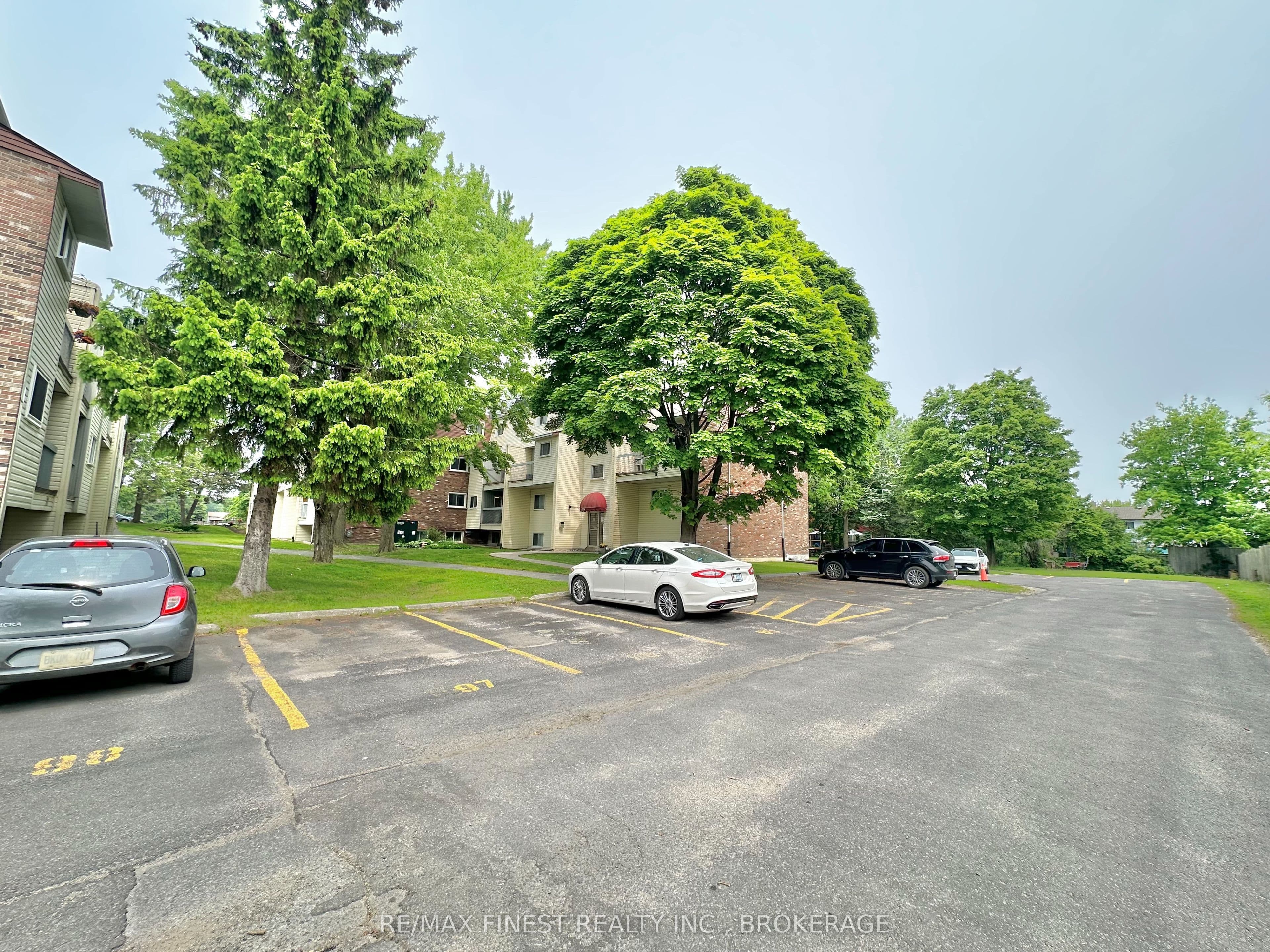 Unit 109 835 Milford Drive photo 1