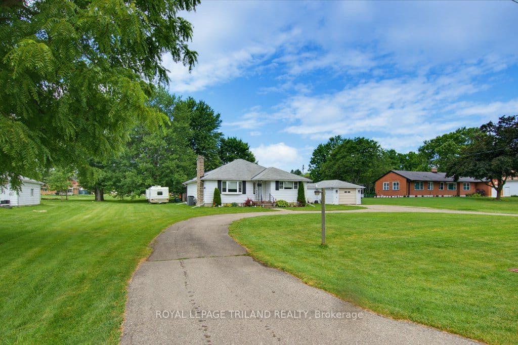 185 Centennial Avenue photo 1
