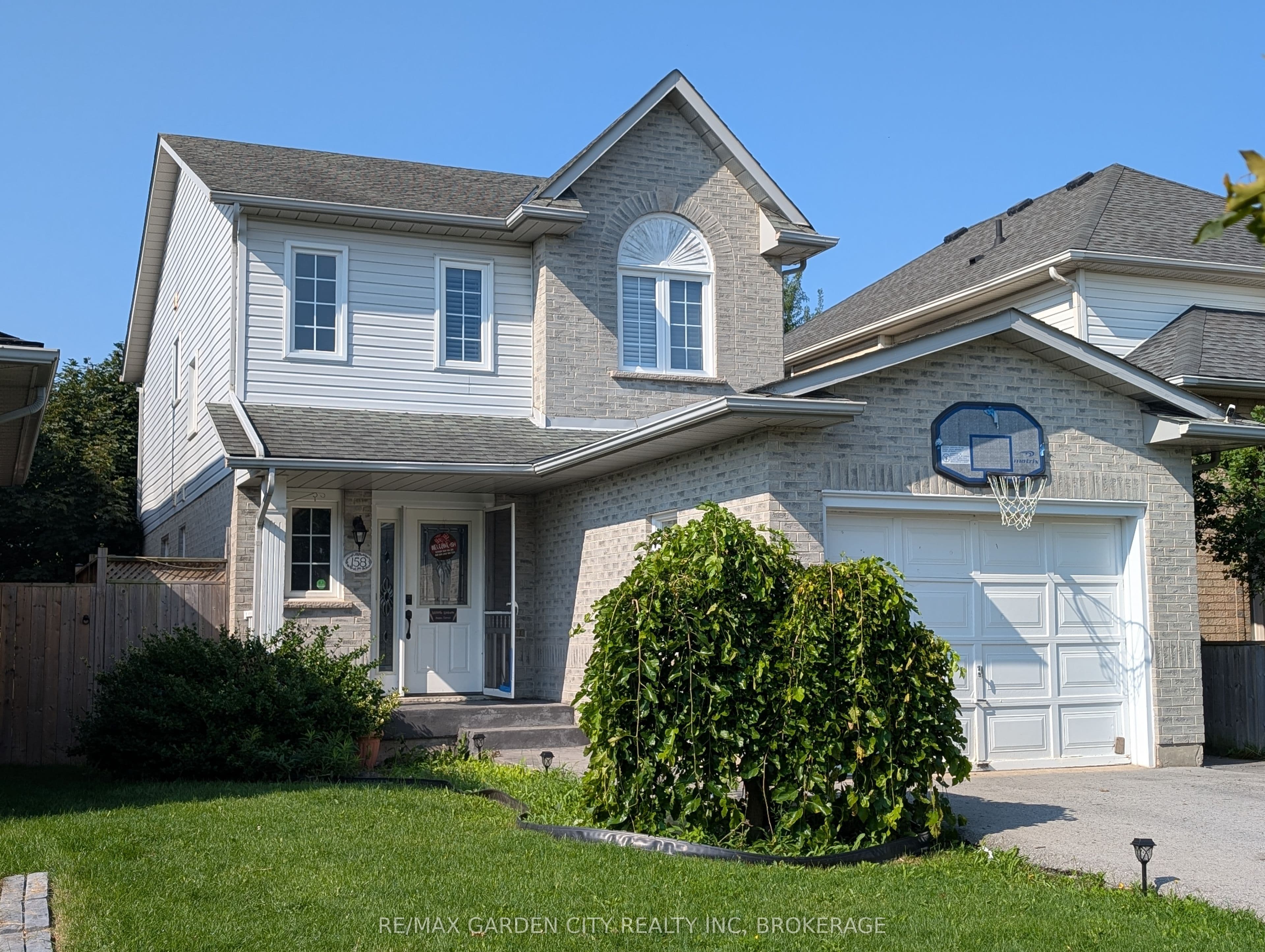 158 SUMMERS Drive photo 1