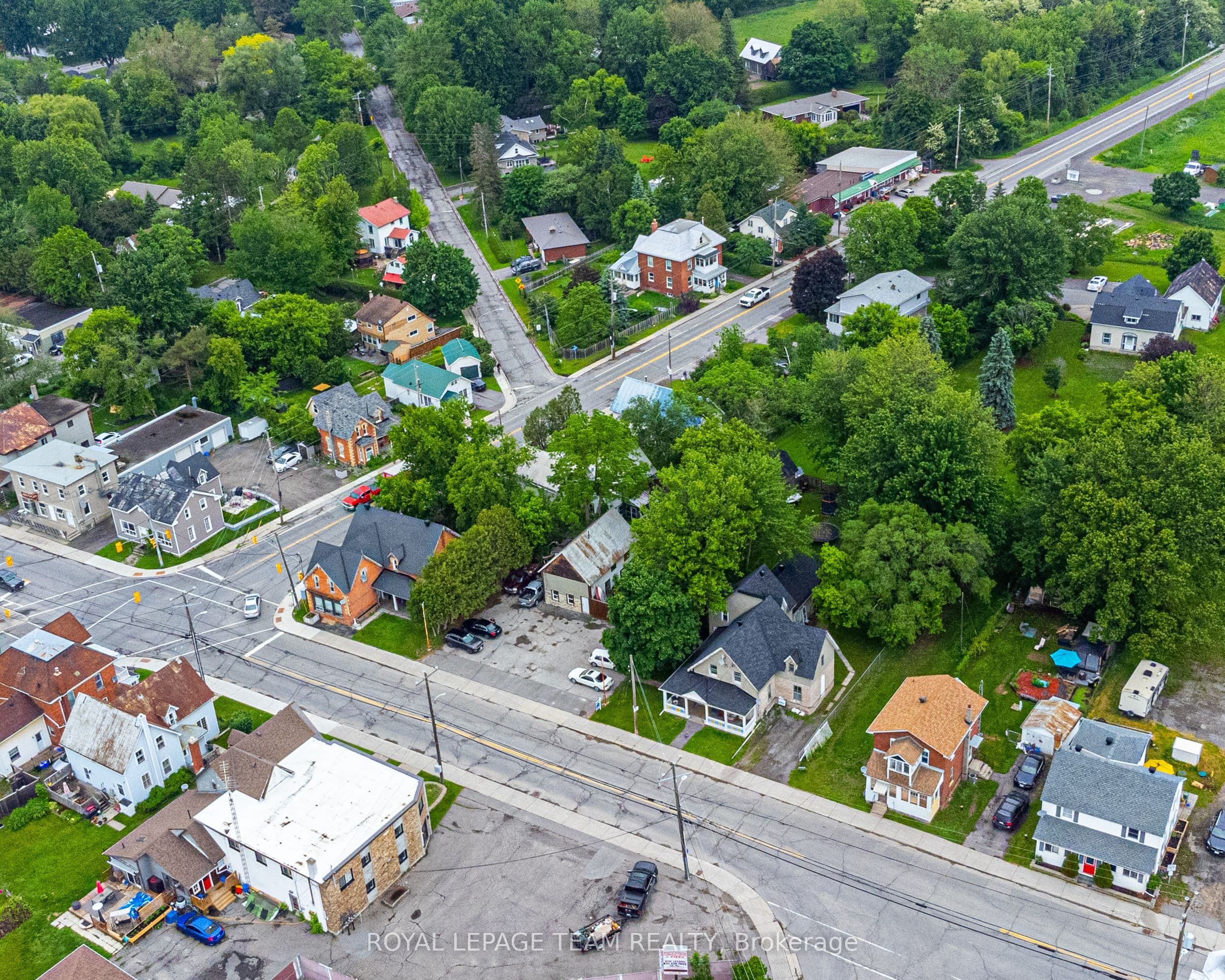 6607-6613 Fourth Line Road photo 1