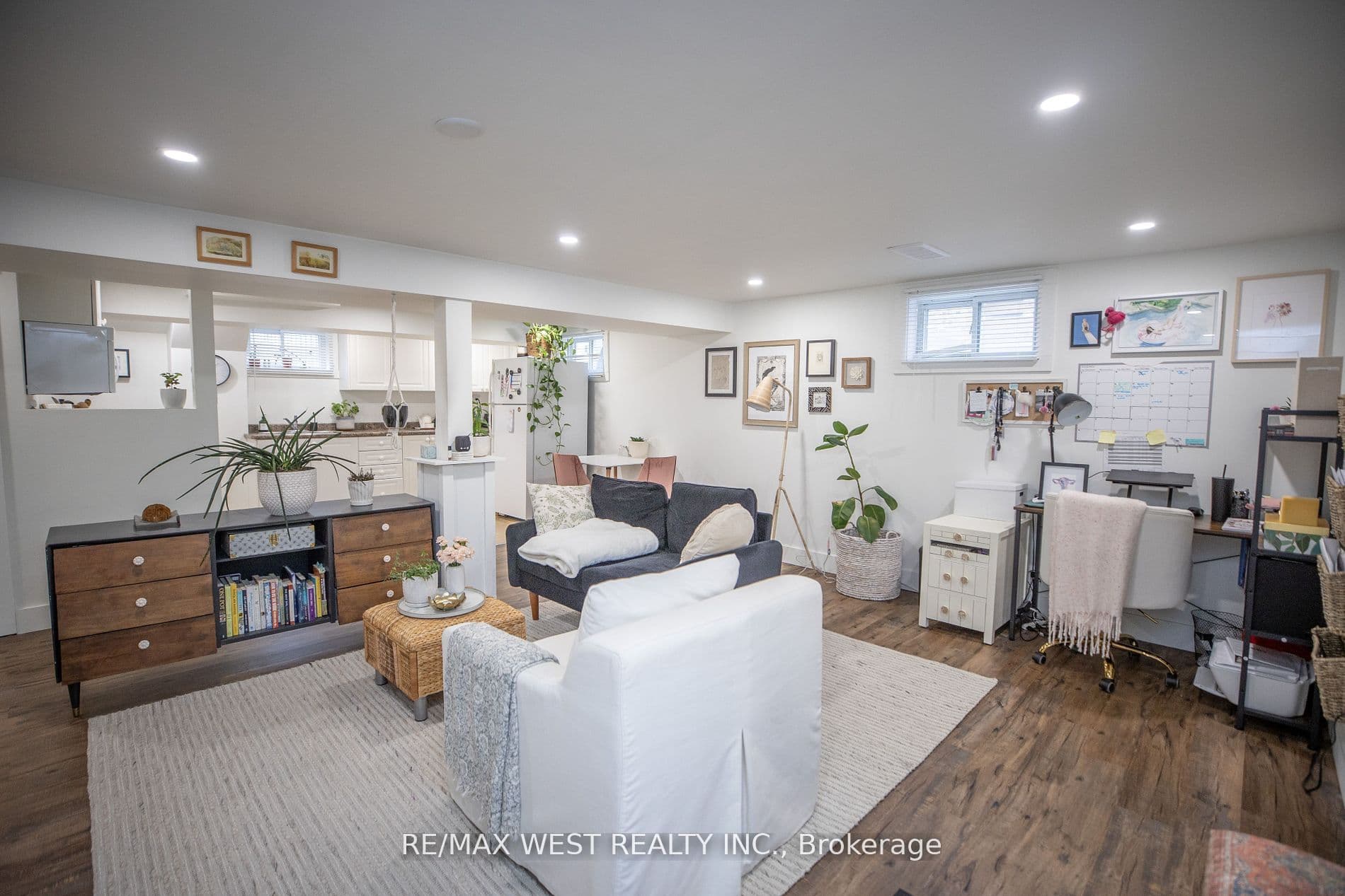 Unit 2 93 Peel Street photo 1