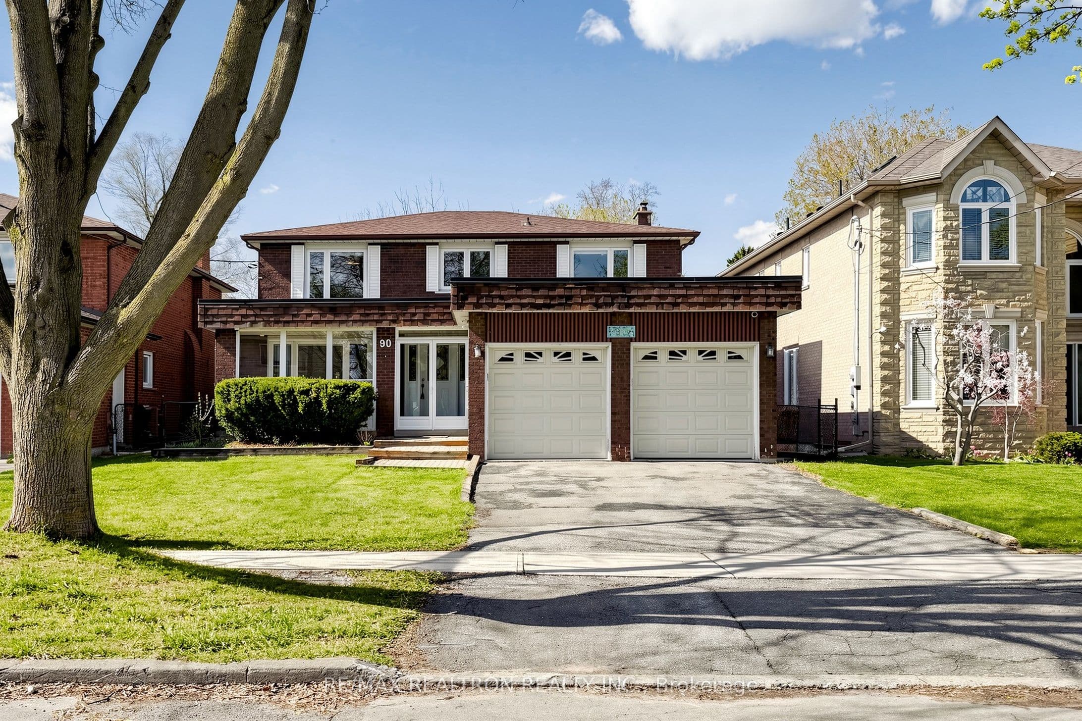 90 Holmes Avenue photo 1