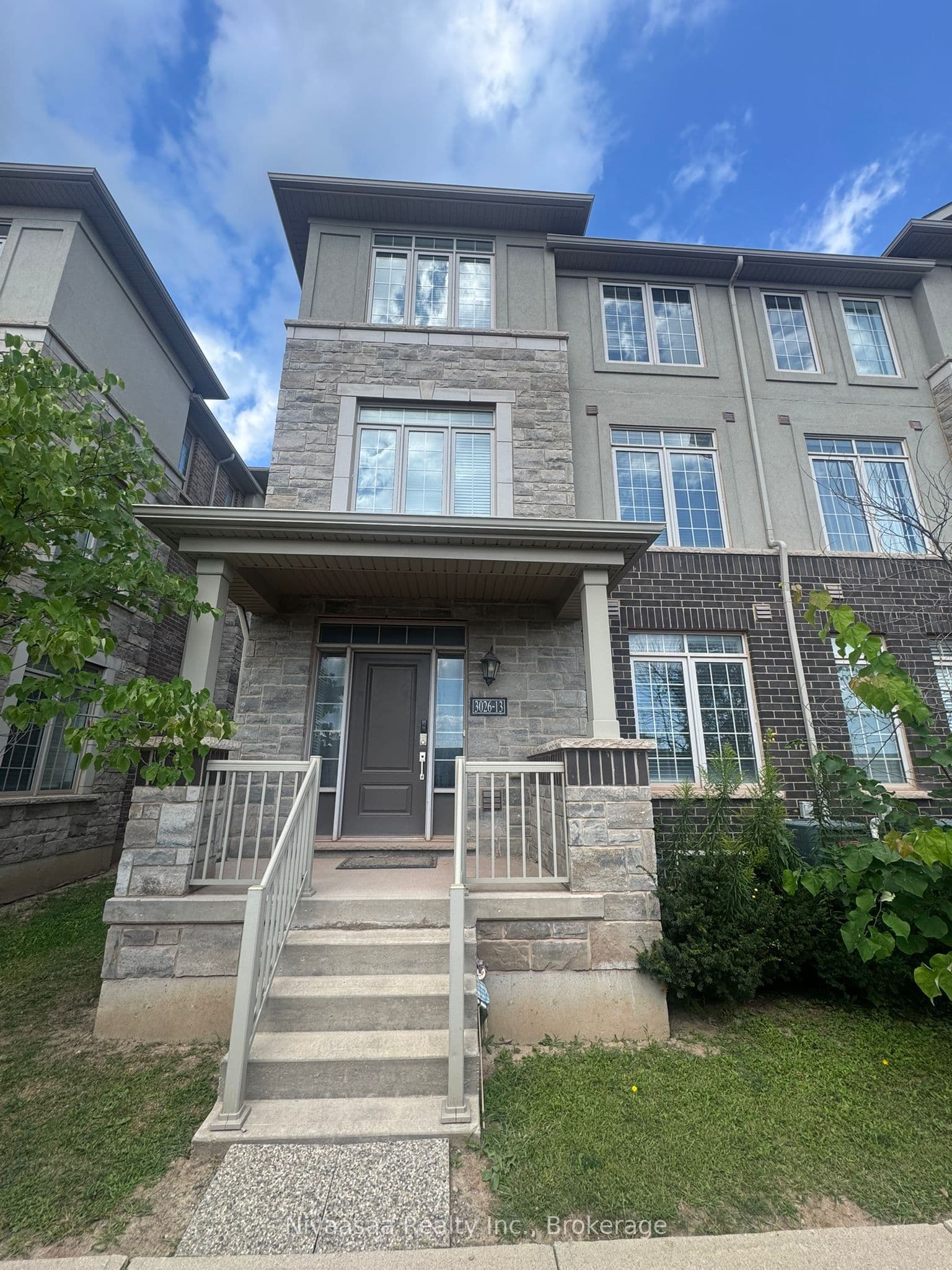 Unit 13 3026 Postridge Drive