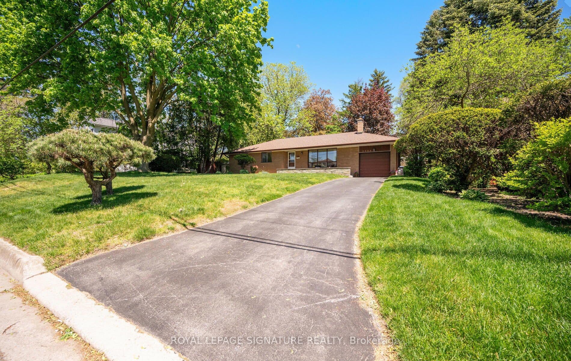 2585 Jarvis Street photo 1