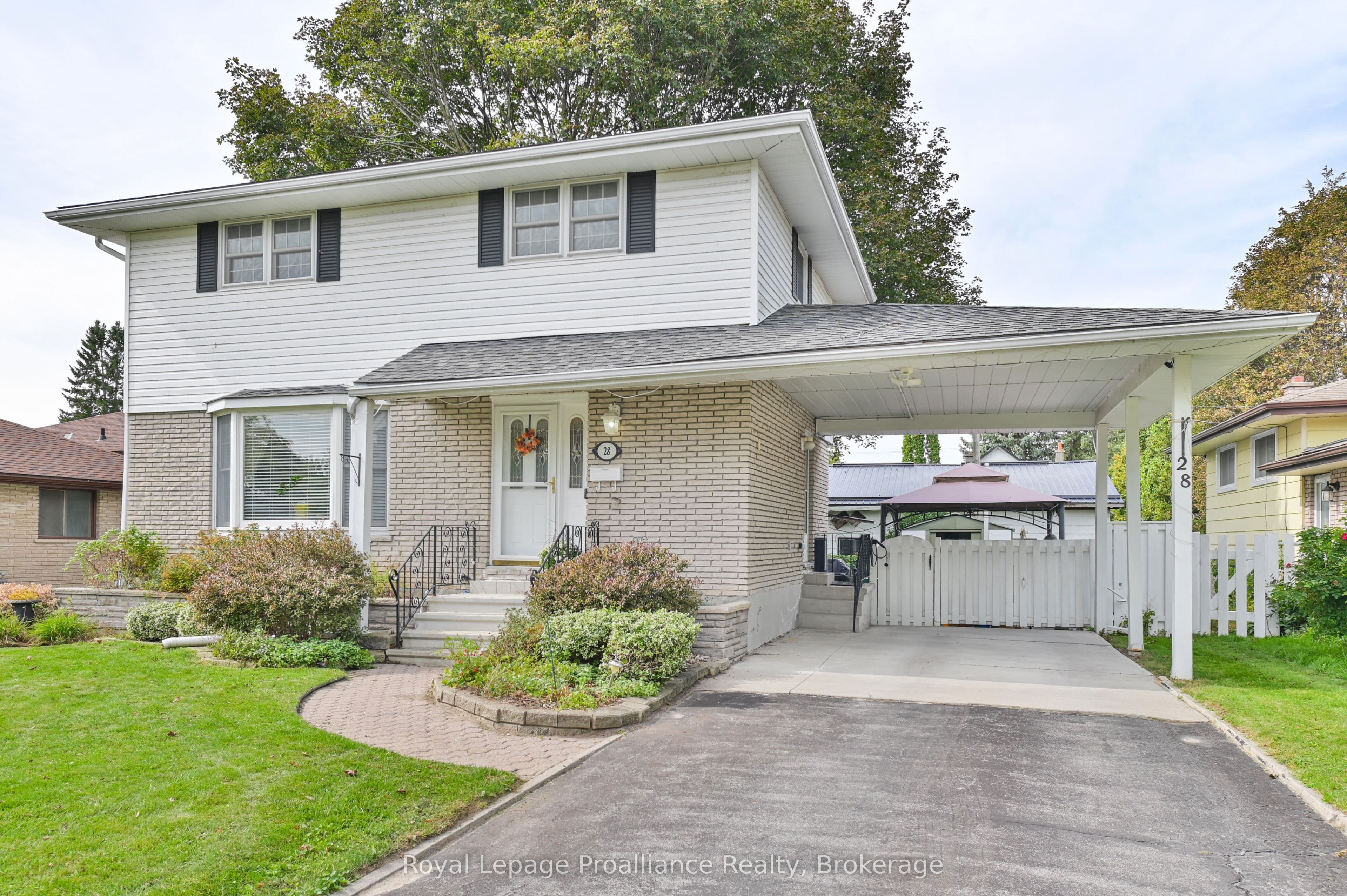 28 Shoniker Avenue photo 1