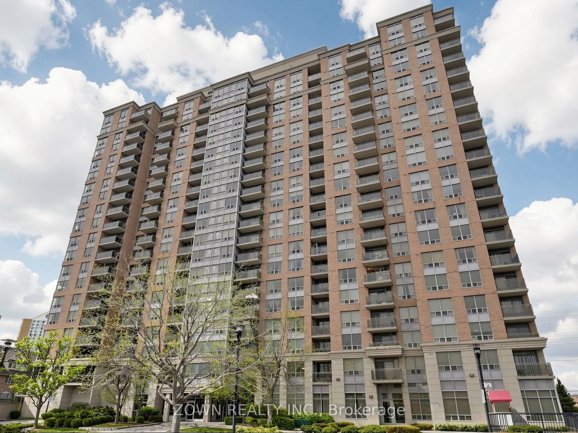 Unit 1603 55 Strathaven Drive photo 1