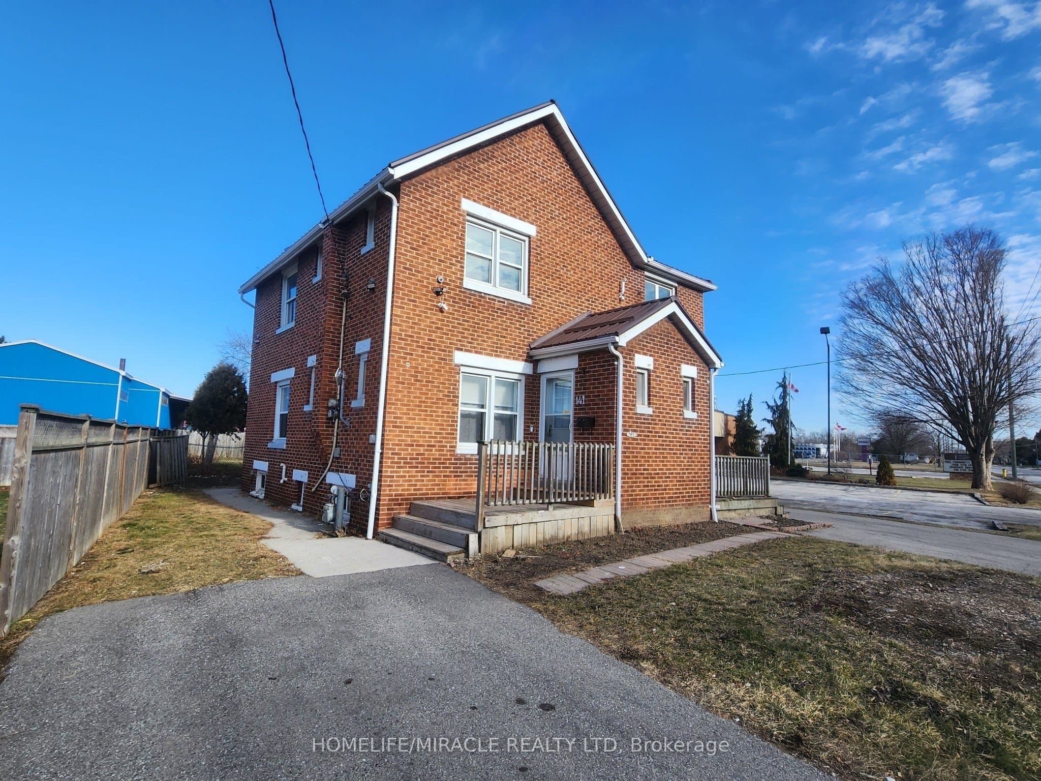 Unit 143 141 Park Avenue photo 1