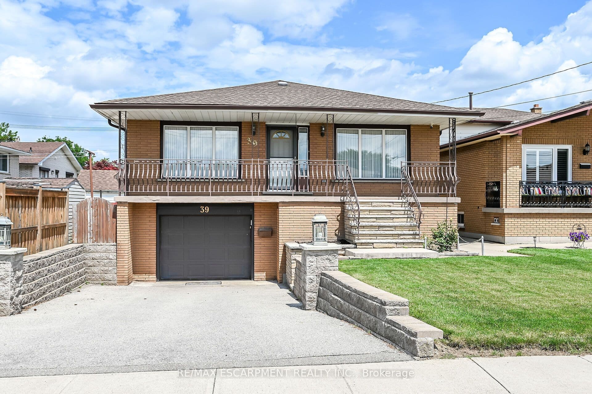 39 Algonquin Court photo 1