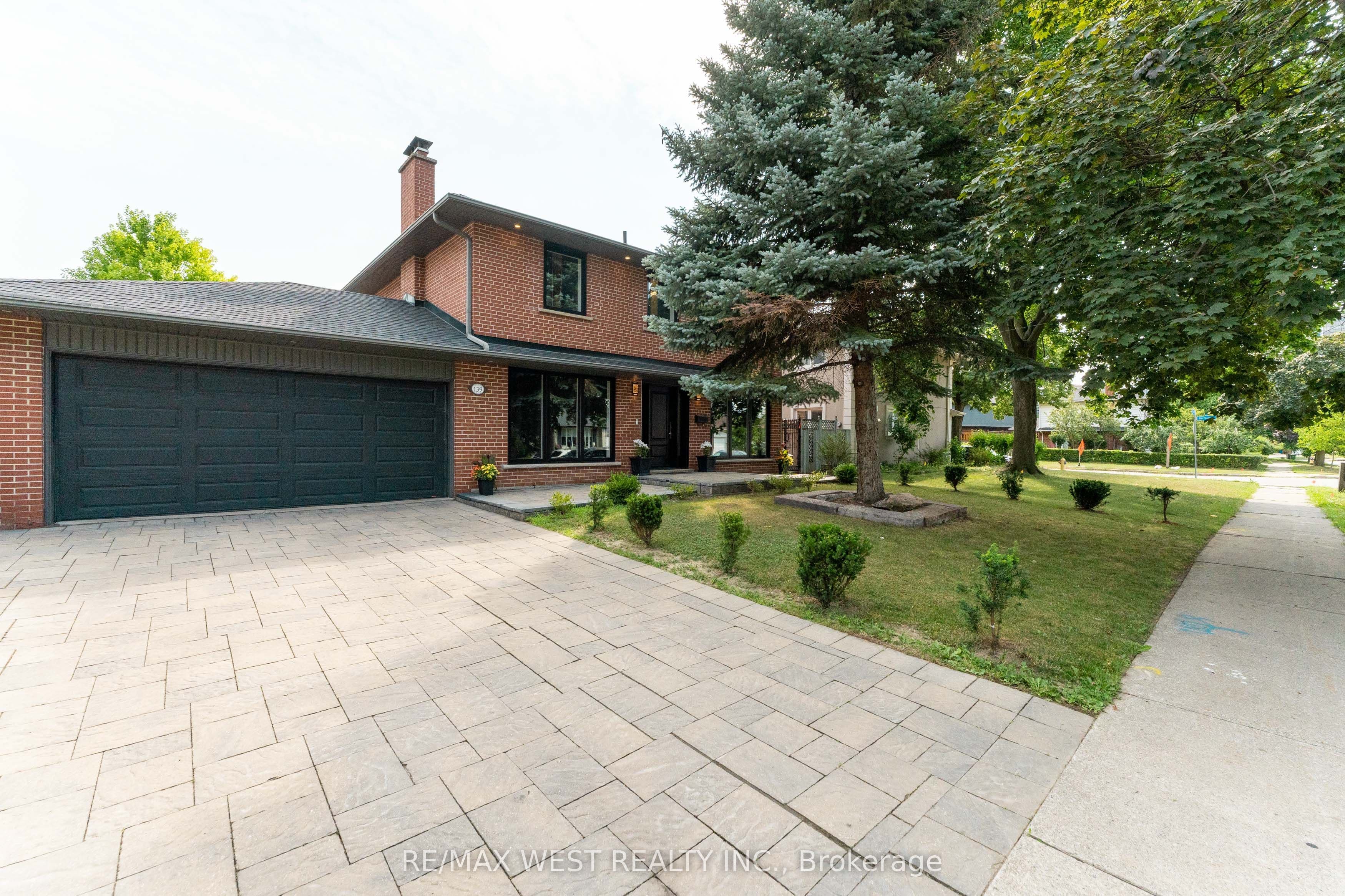 139 Redgrave Drive photo 1
