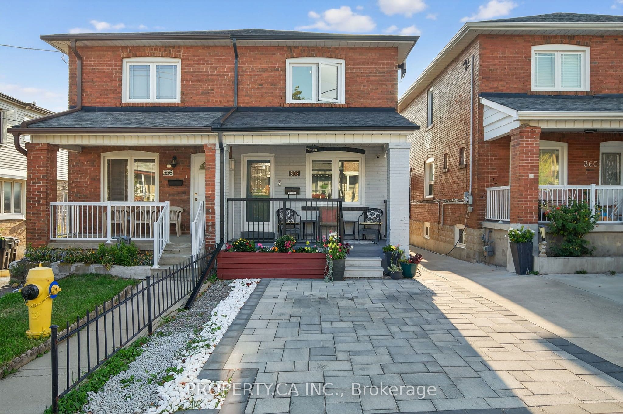 358 McRoberts Avenue photo 1