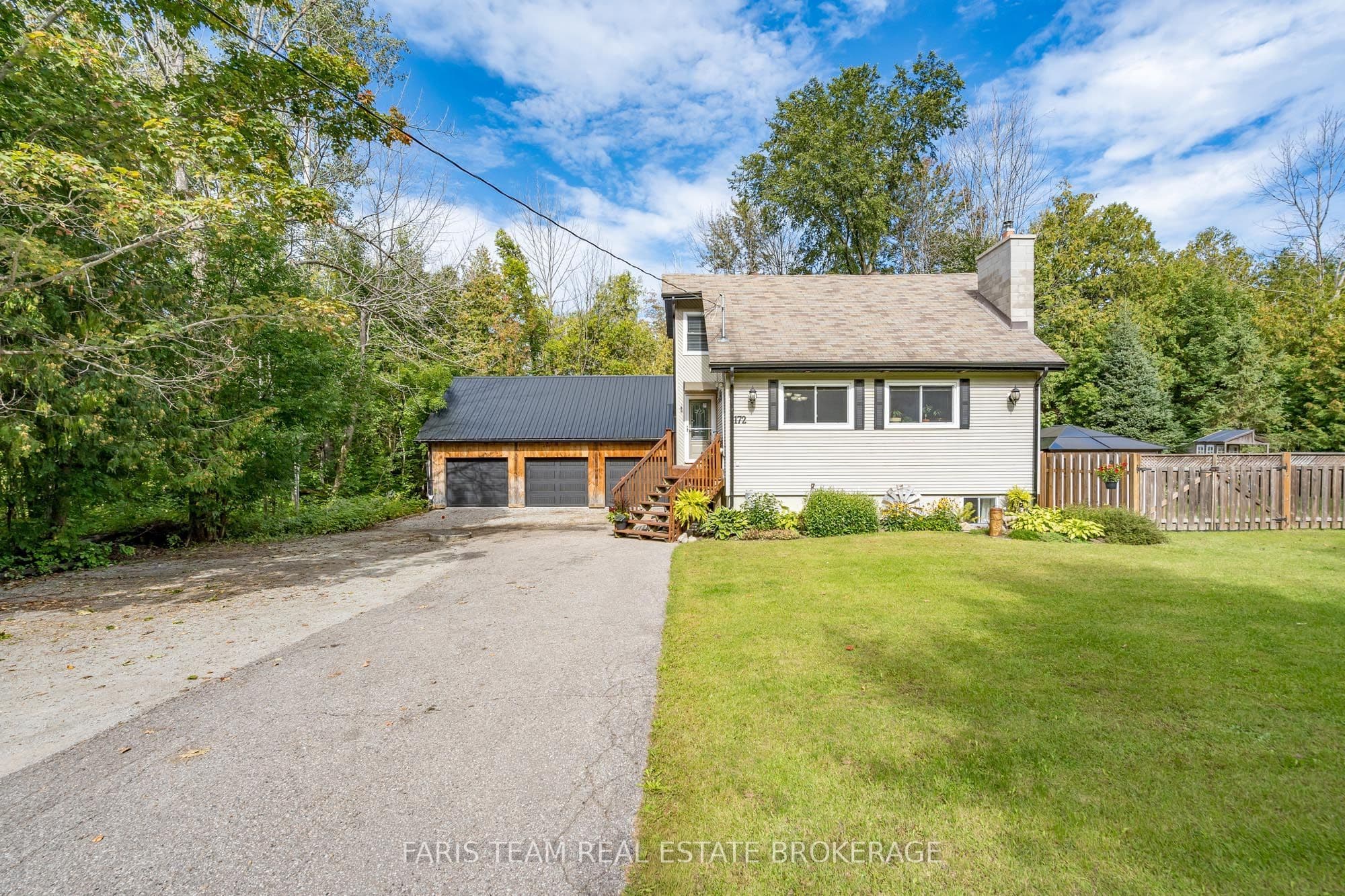 172 Albin Road photo 1