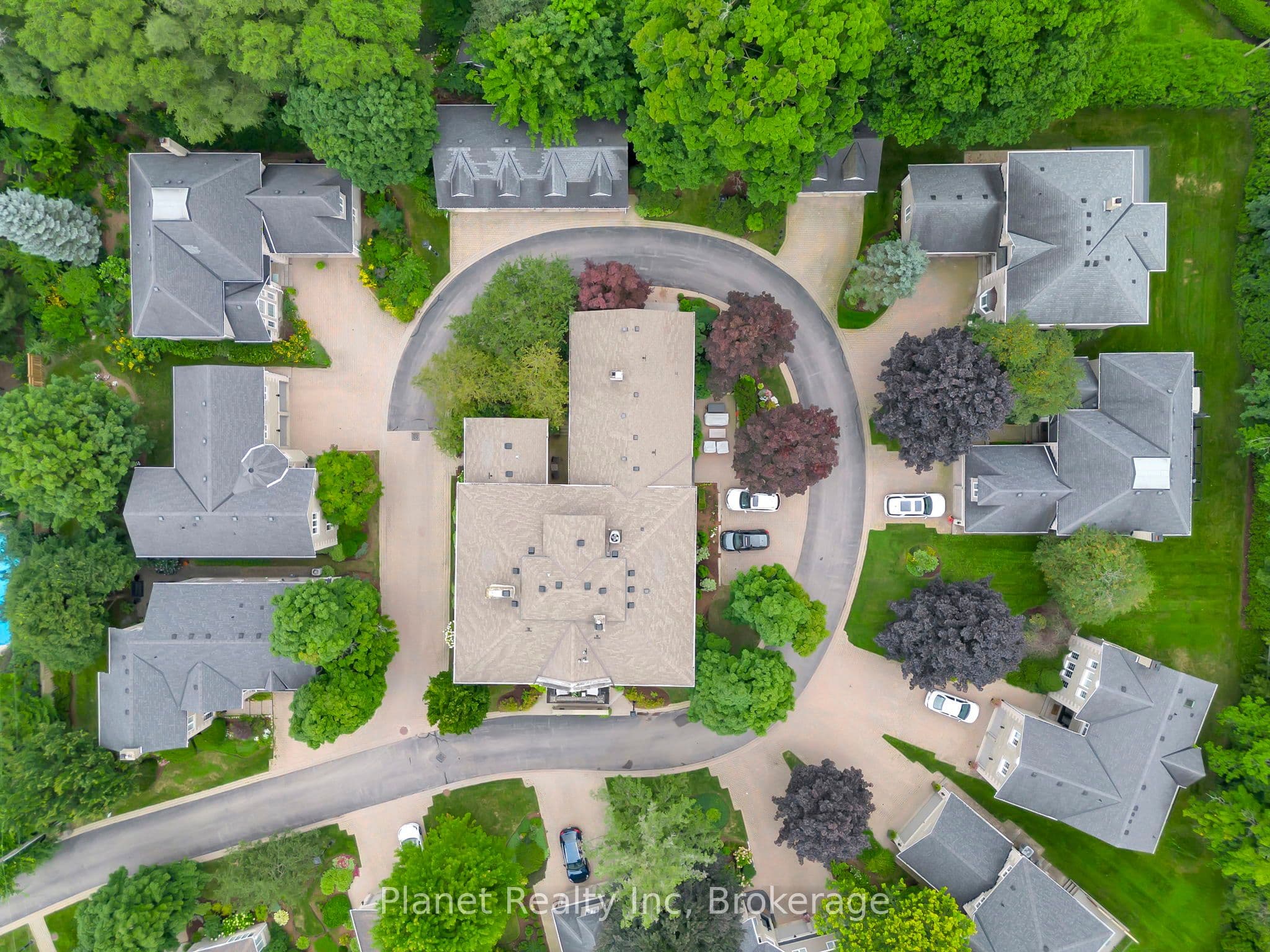 Unit 7 25 Manor Park Crescent photo 1