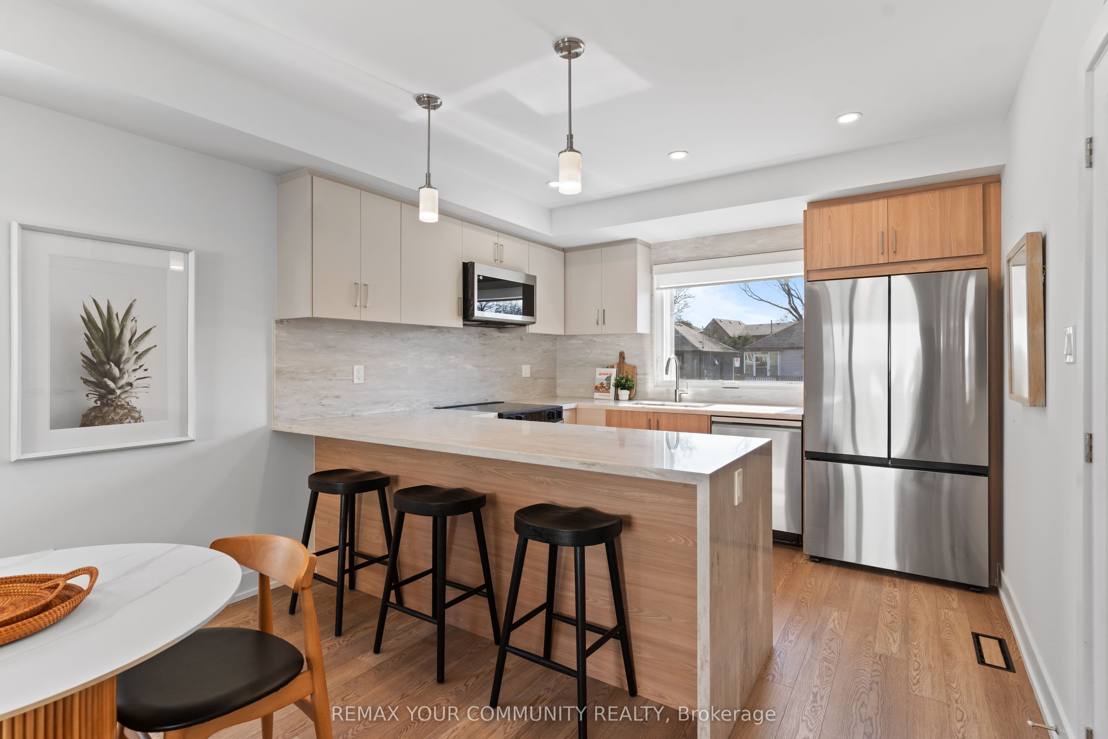 Unit 1 15 Acorn Avenue photo 1