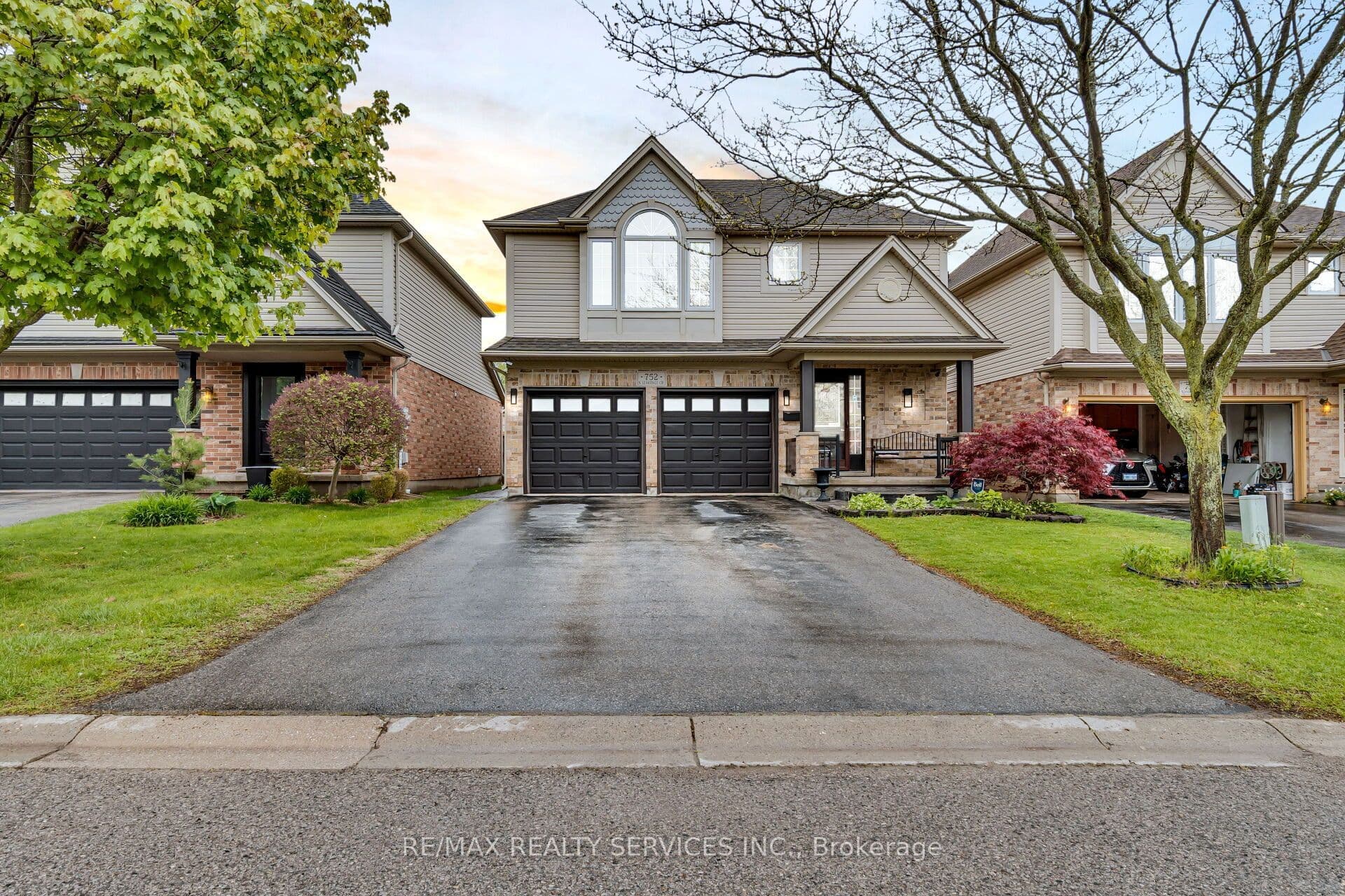 752 North Leaksdale Circle photo 1