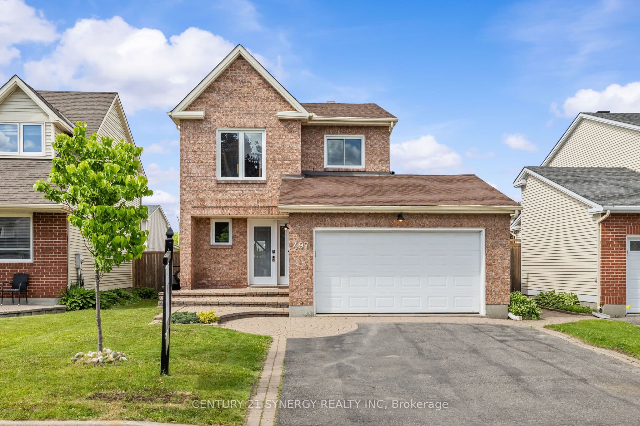 497 Rougemount Crescent photo 1