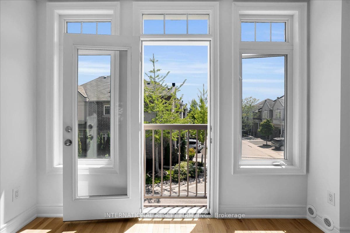 2014 Lakeshore Road photo 1