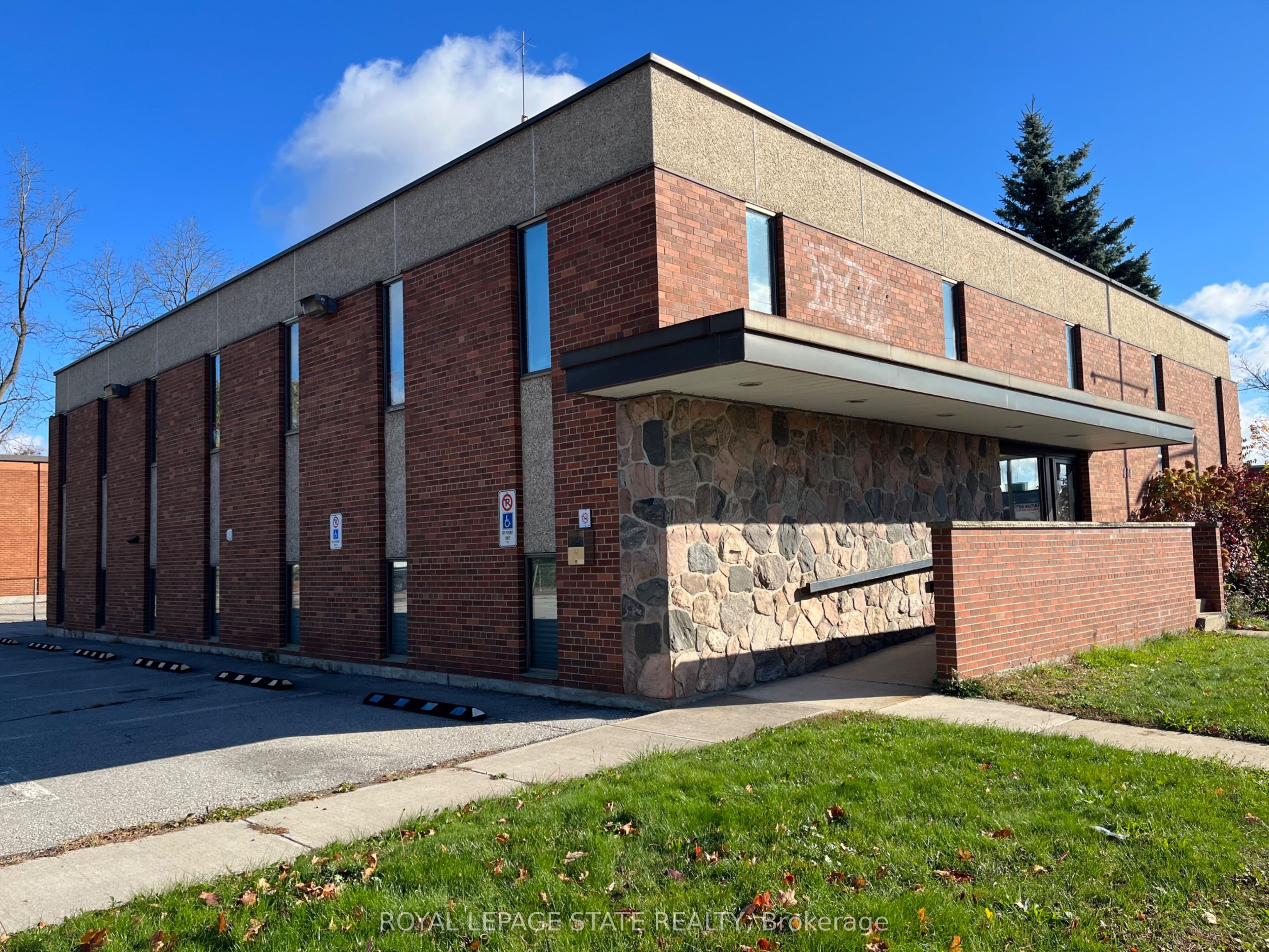 111 Broad Street photo 1