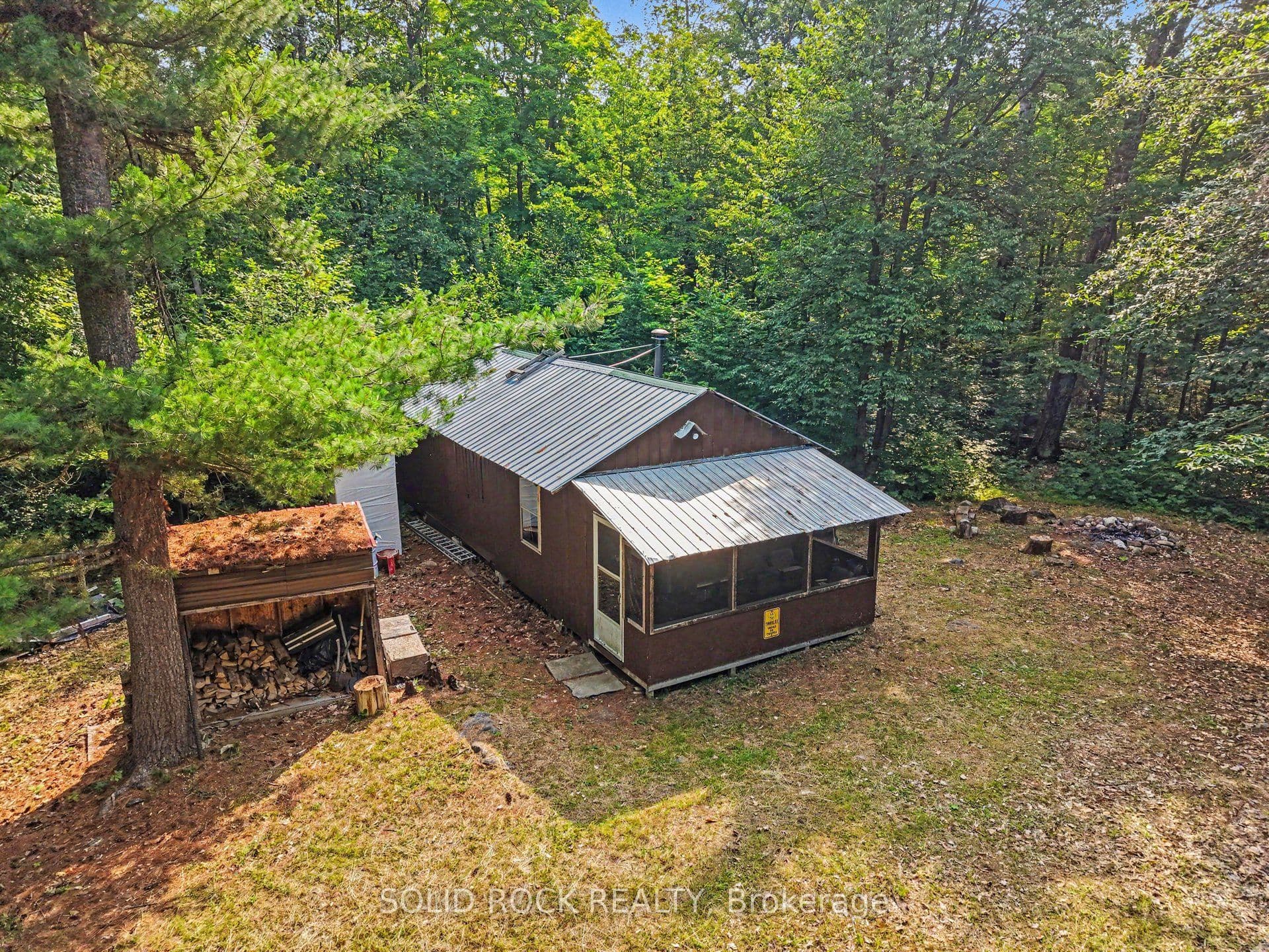 3498 Darling Road photo 1