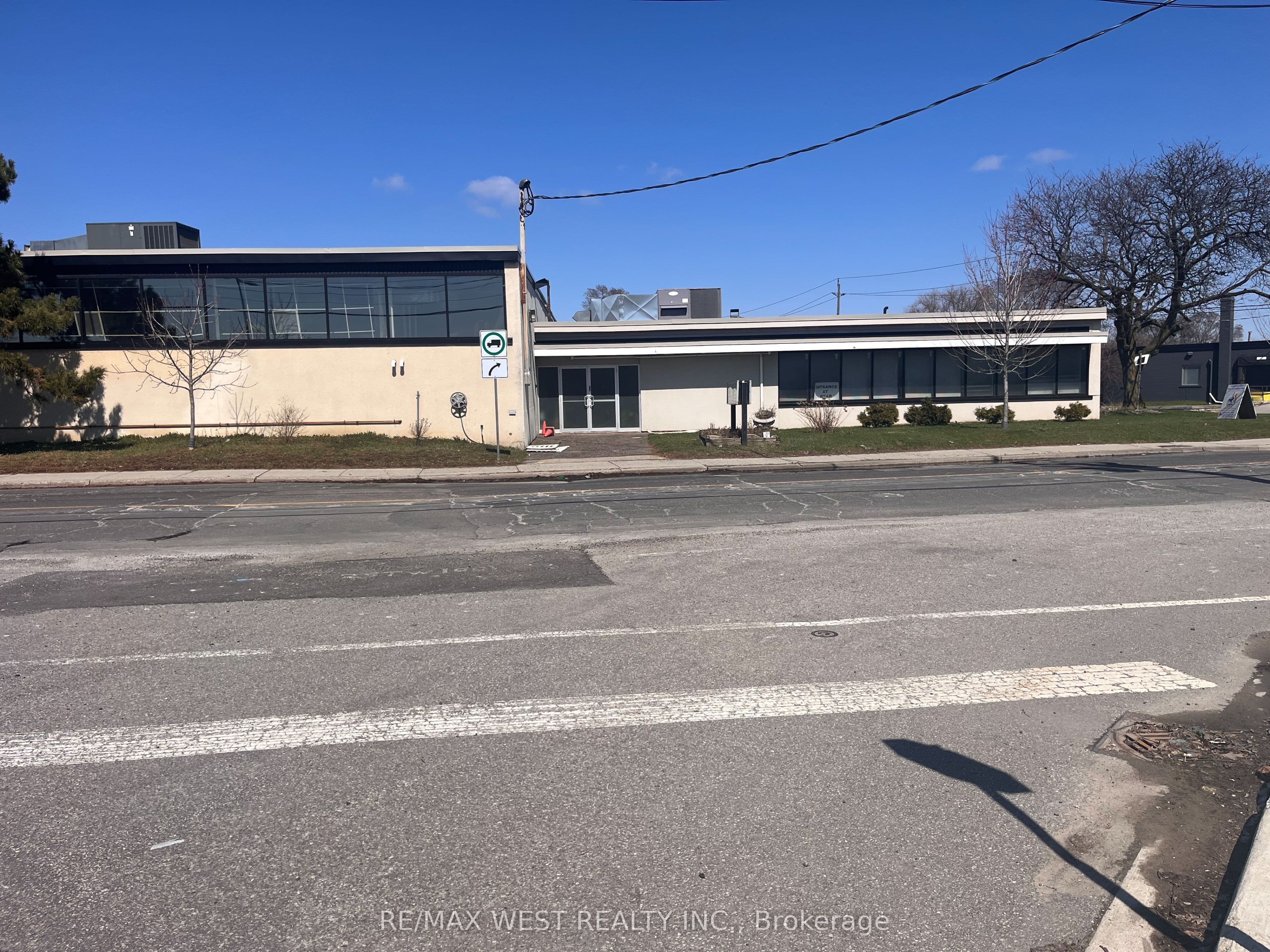 88 Industry Street photo 1
