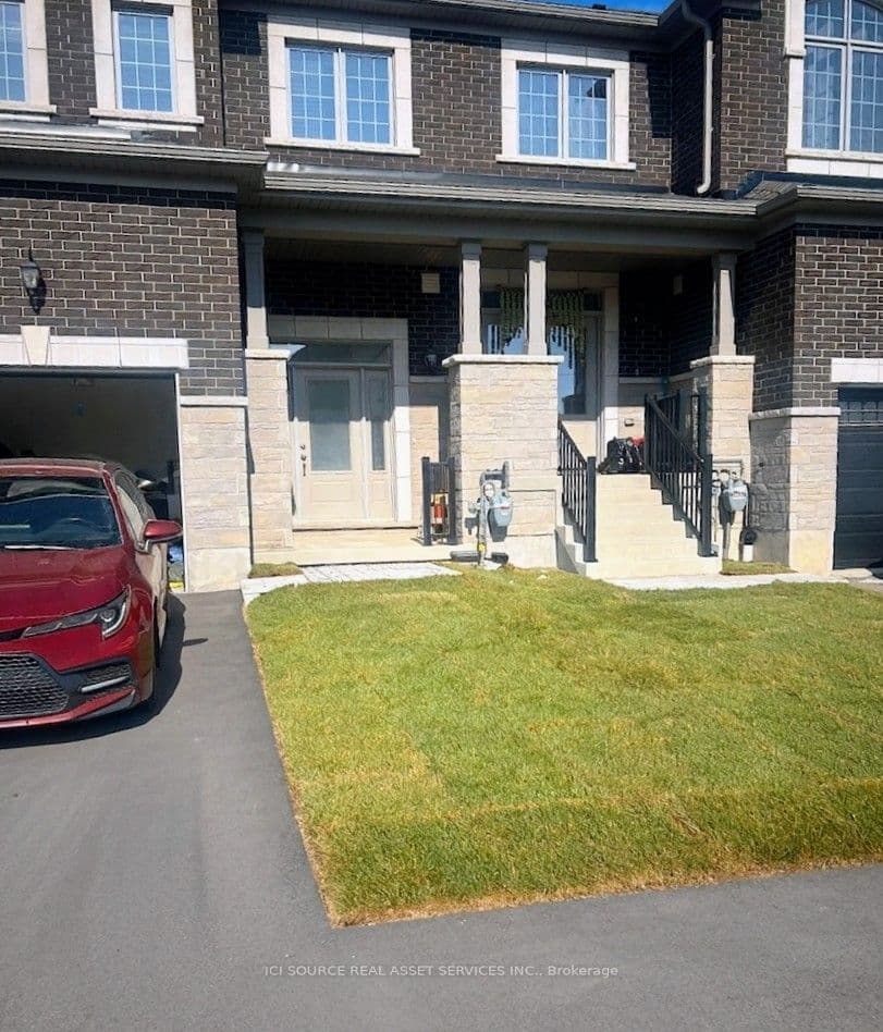 933 Amand Drive photo 1
