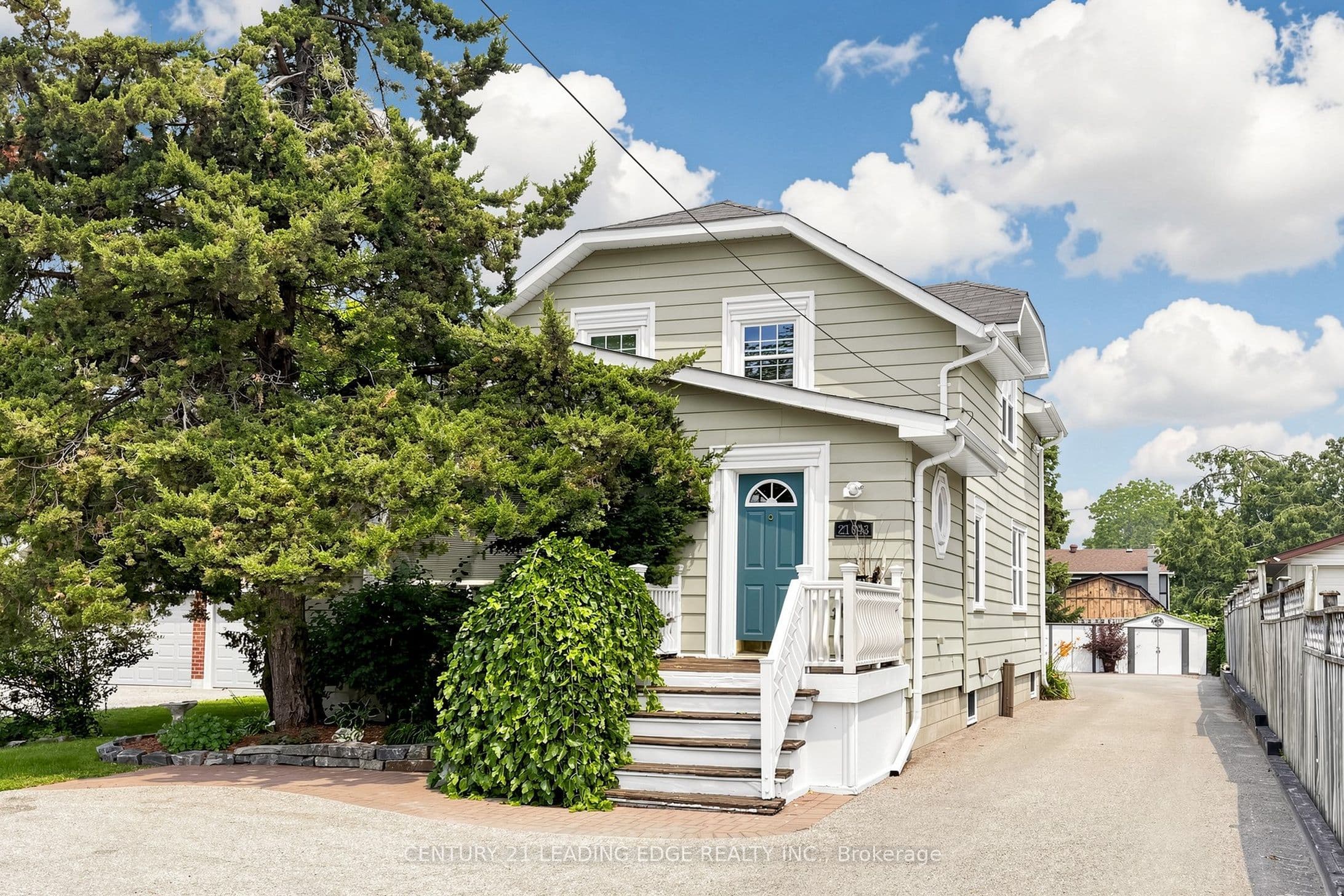 21043 Dalton Road photo 1