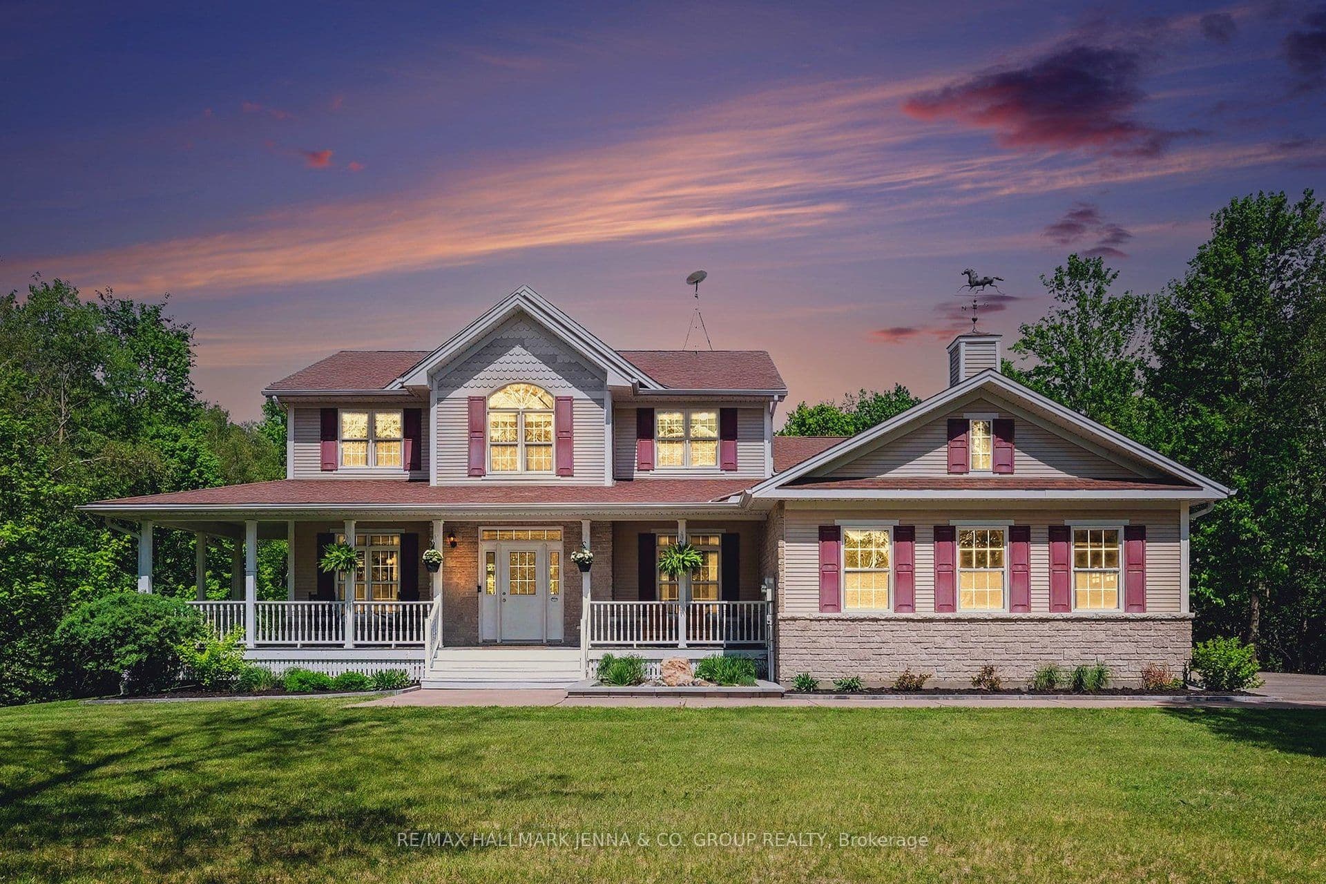 36 Kimberly Avenue photo 1