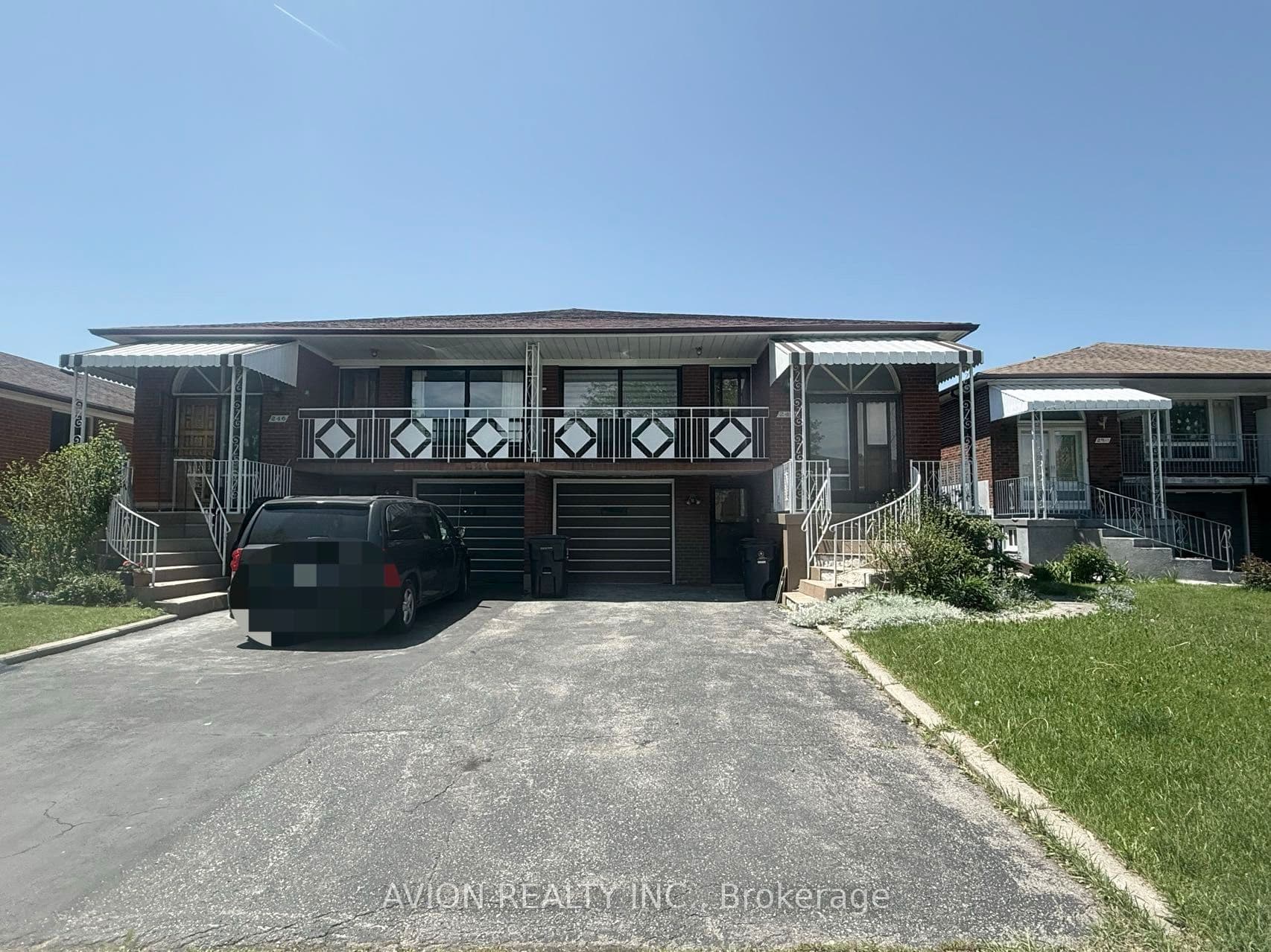 248 Fairglen Avenue photo 1