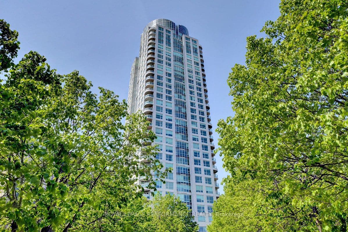 Unit 2101 38 Metropole Private photo 1
