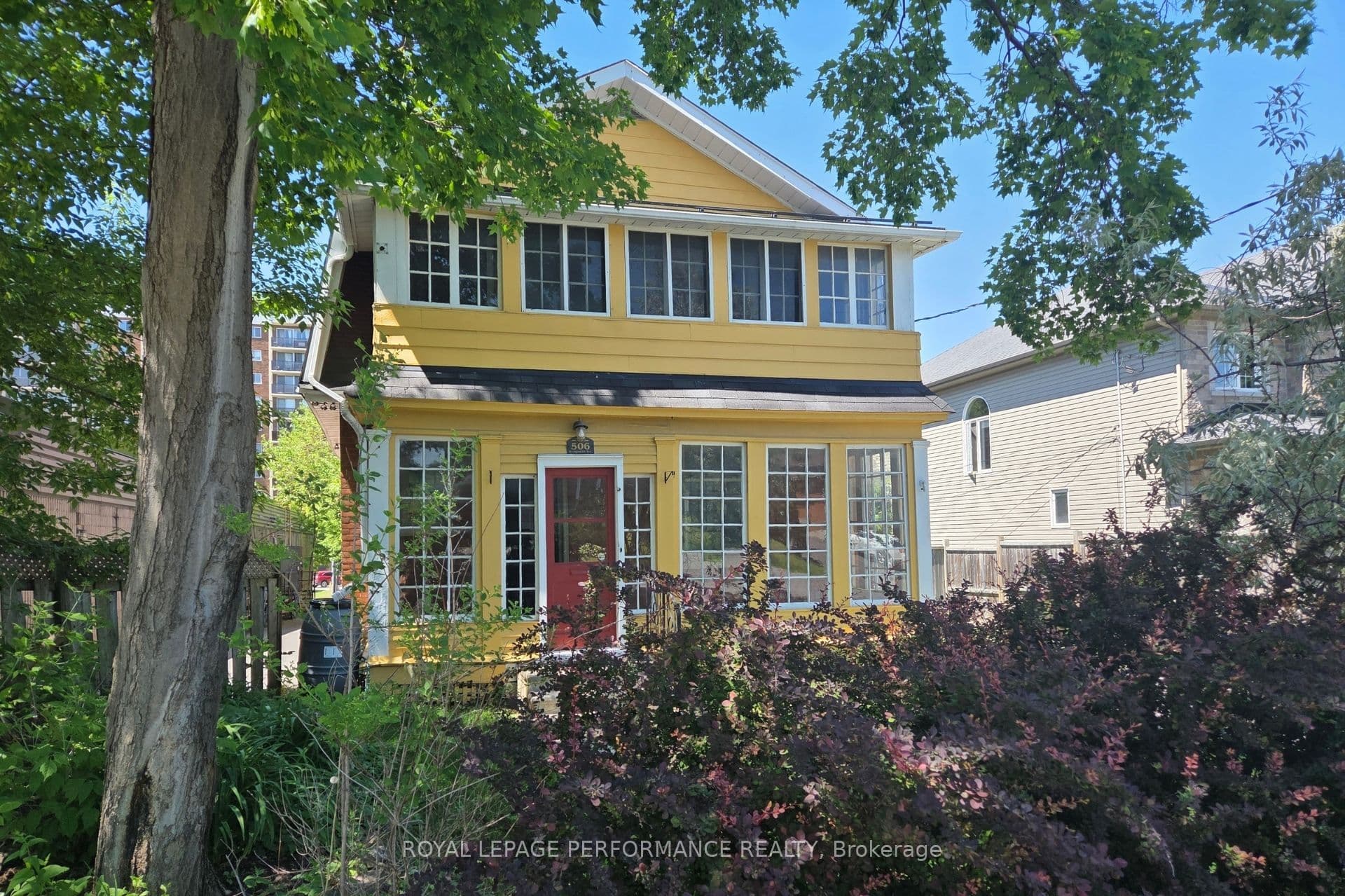 506 Wentworth Avenue photo 1