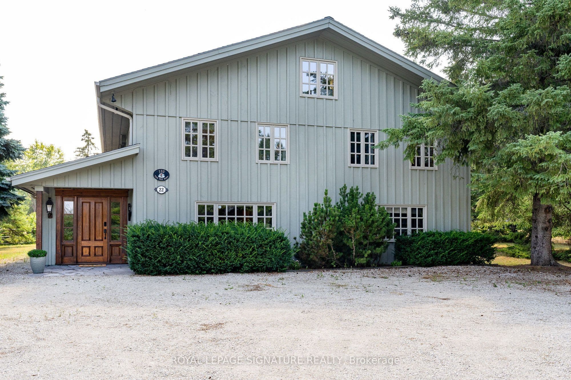 22 Newton Way photo 1