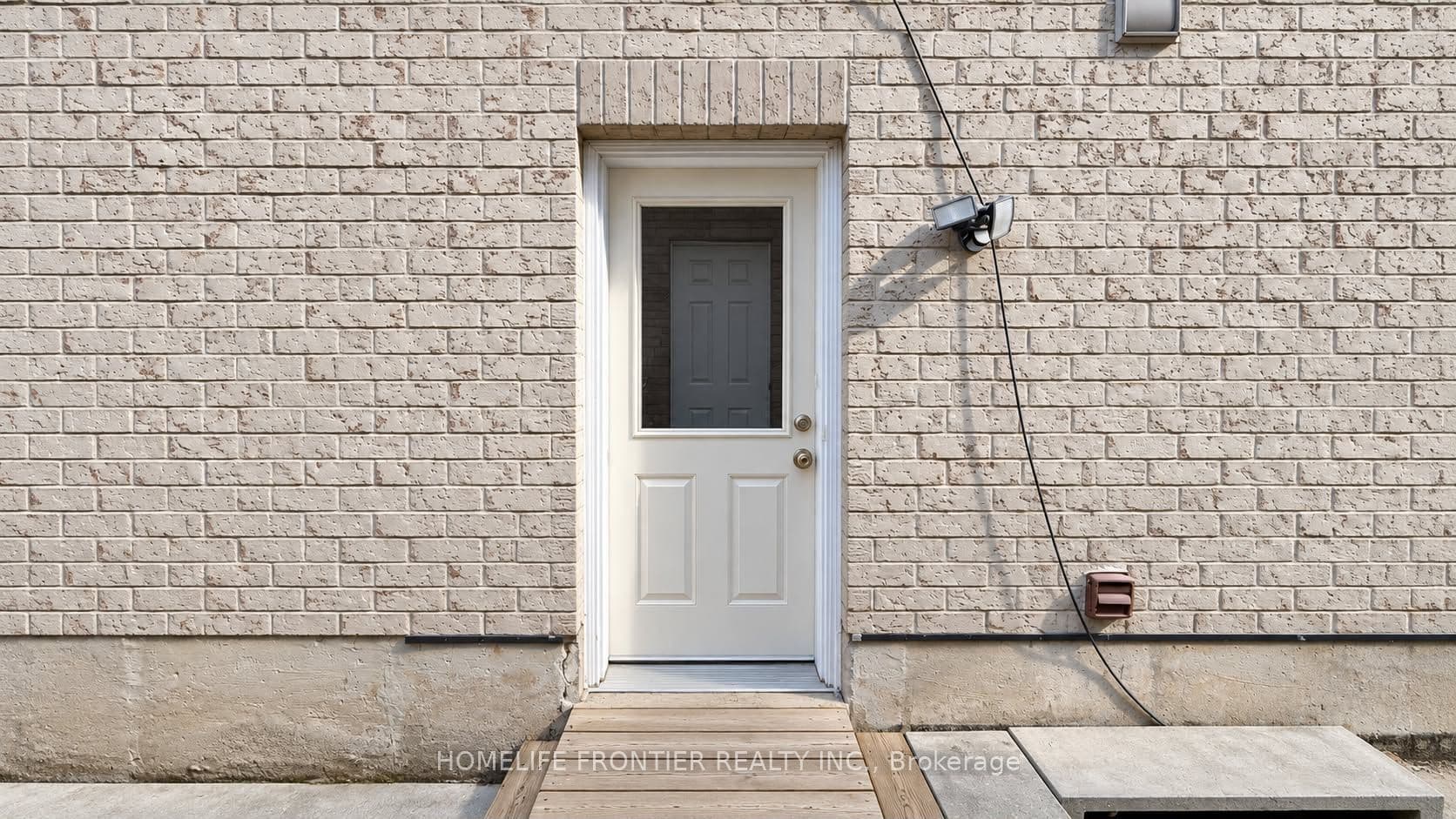 79 Pertosa Drive photo 1