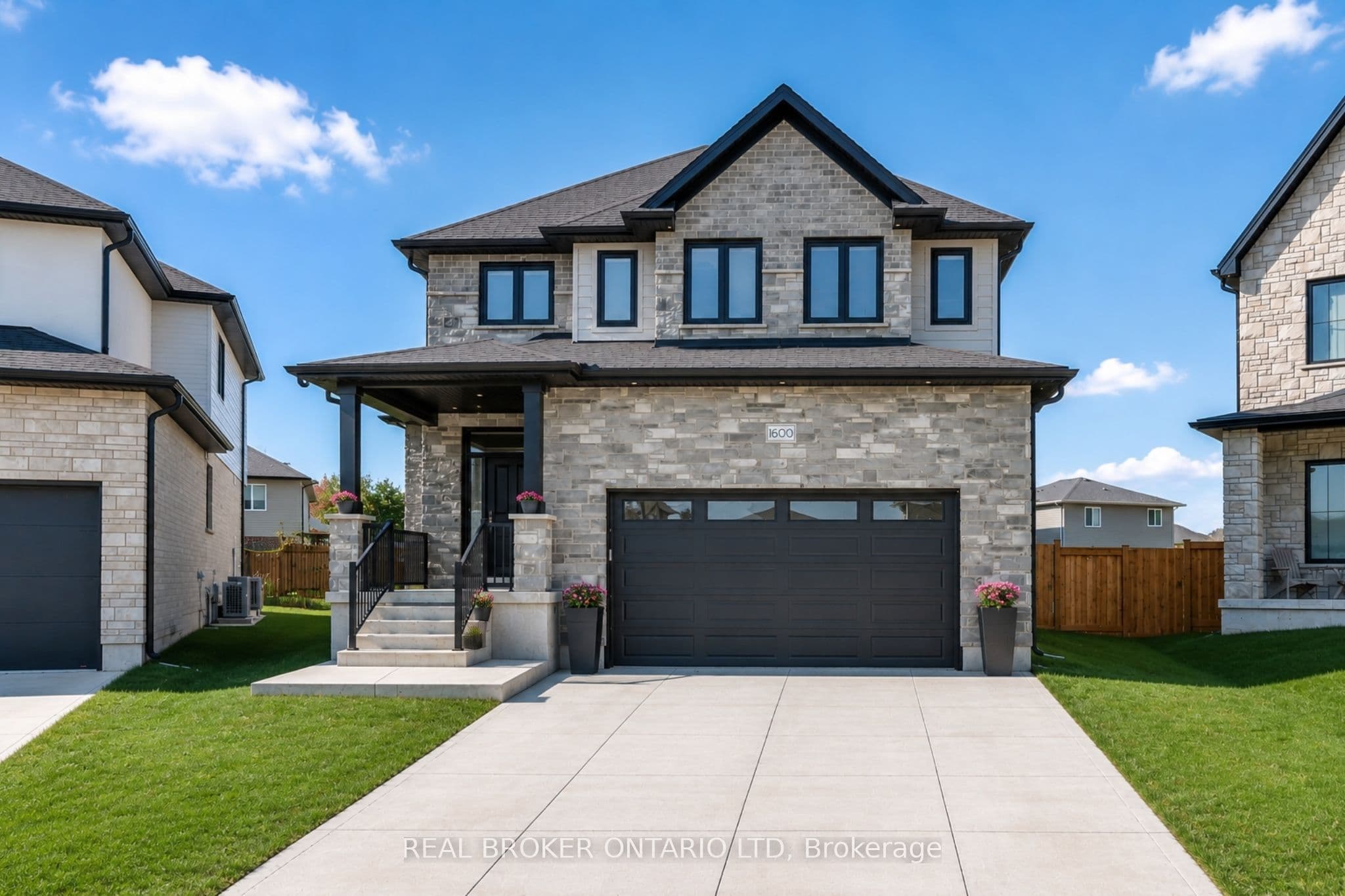 1600 Medway Park Drive photo 1