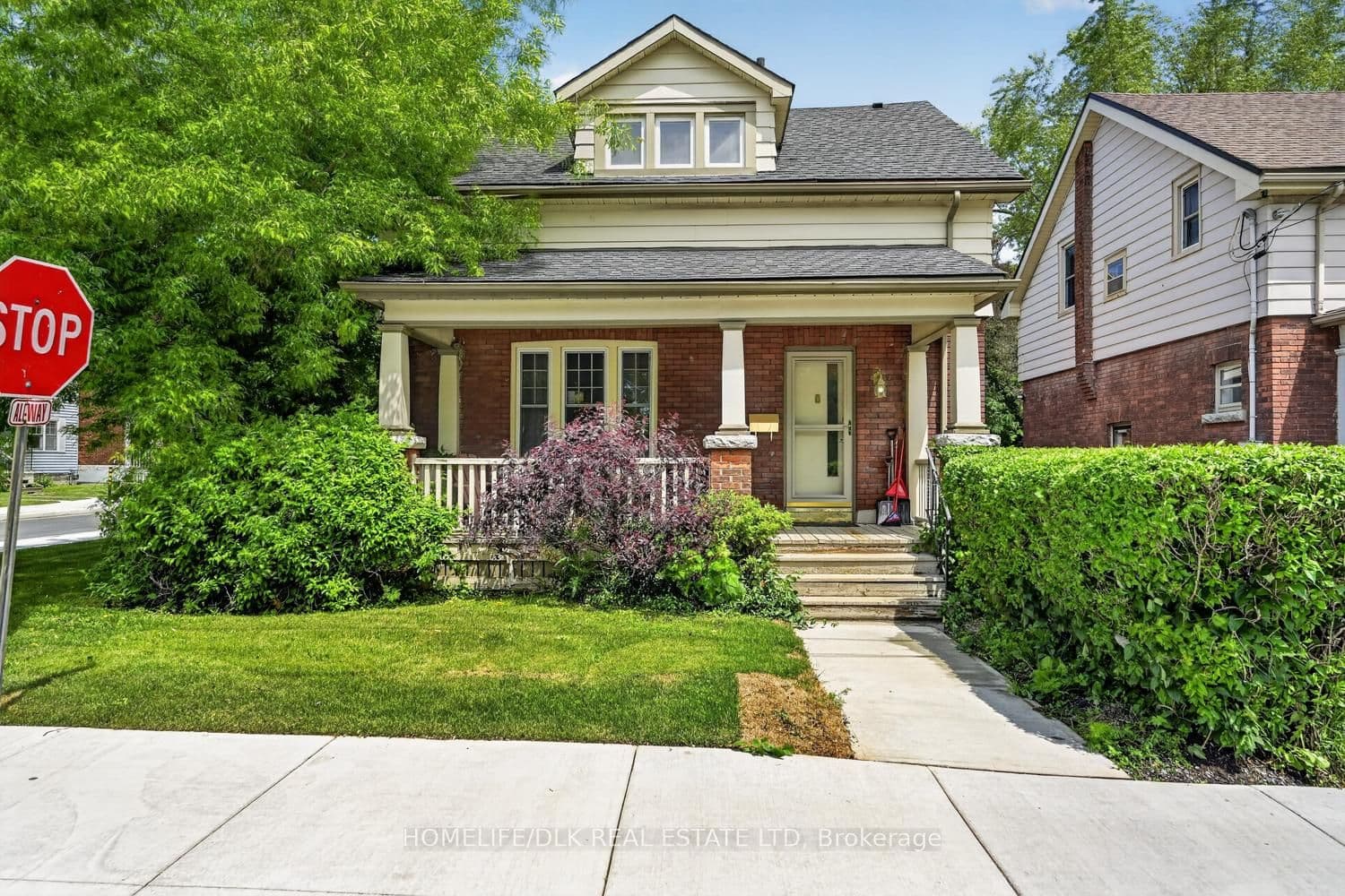 427 Earl Street photo 1