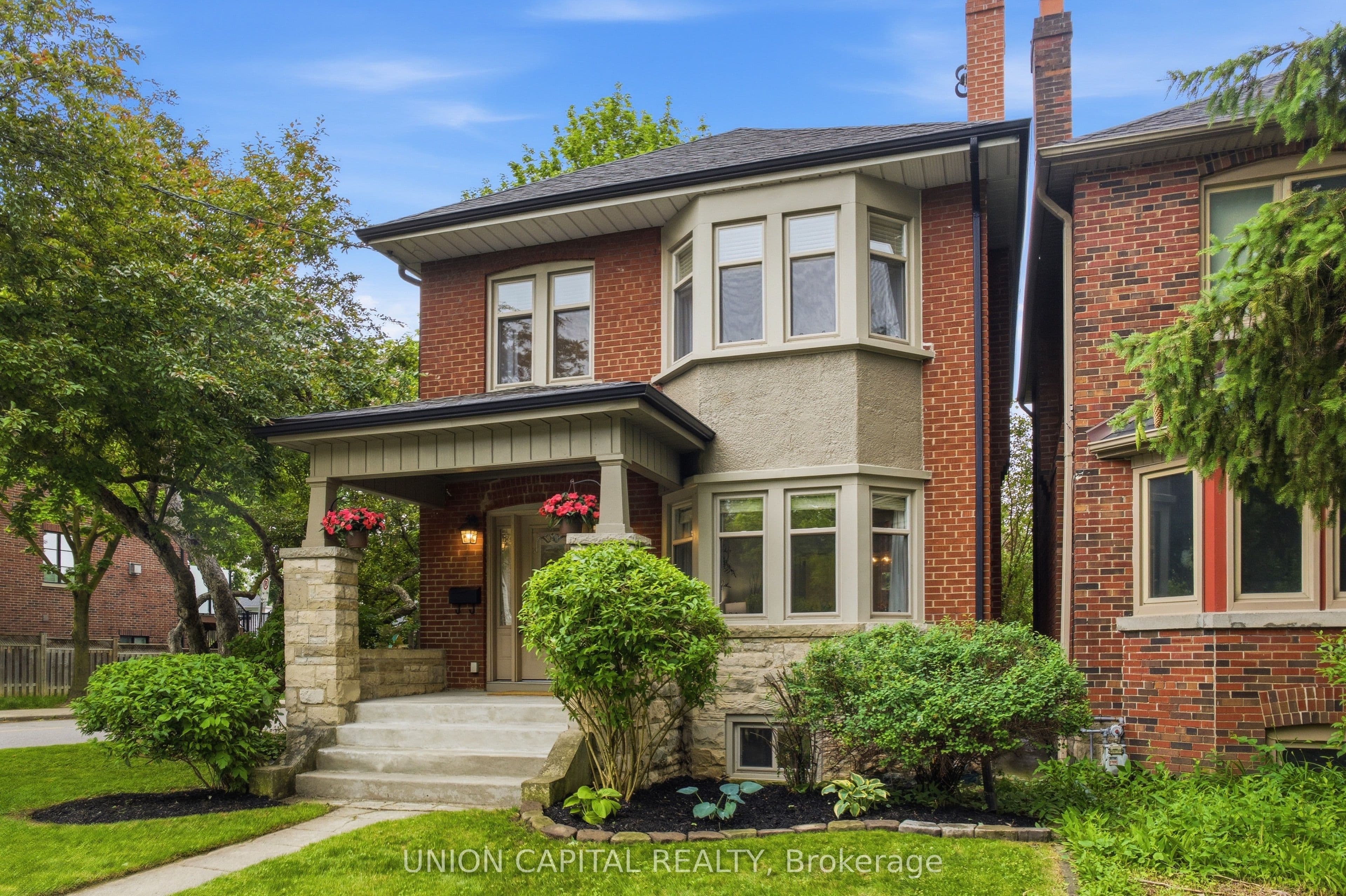 73 Florence Avenue photo 1