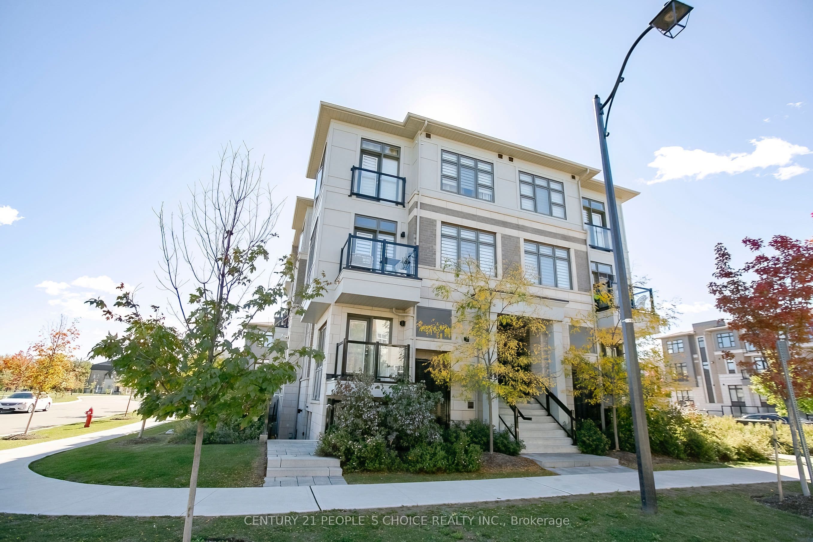 Unit 408 70 Halliford Place photo 1