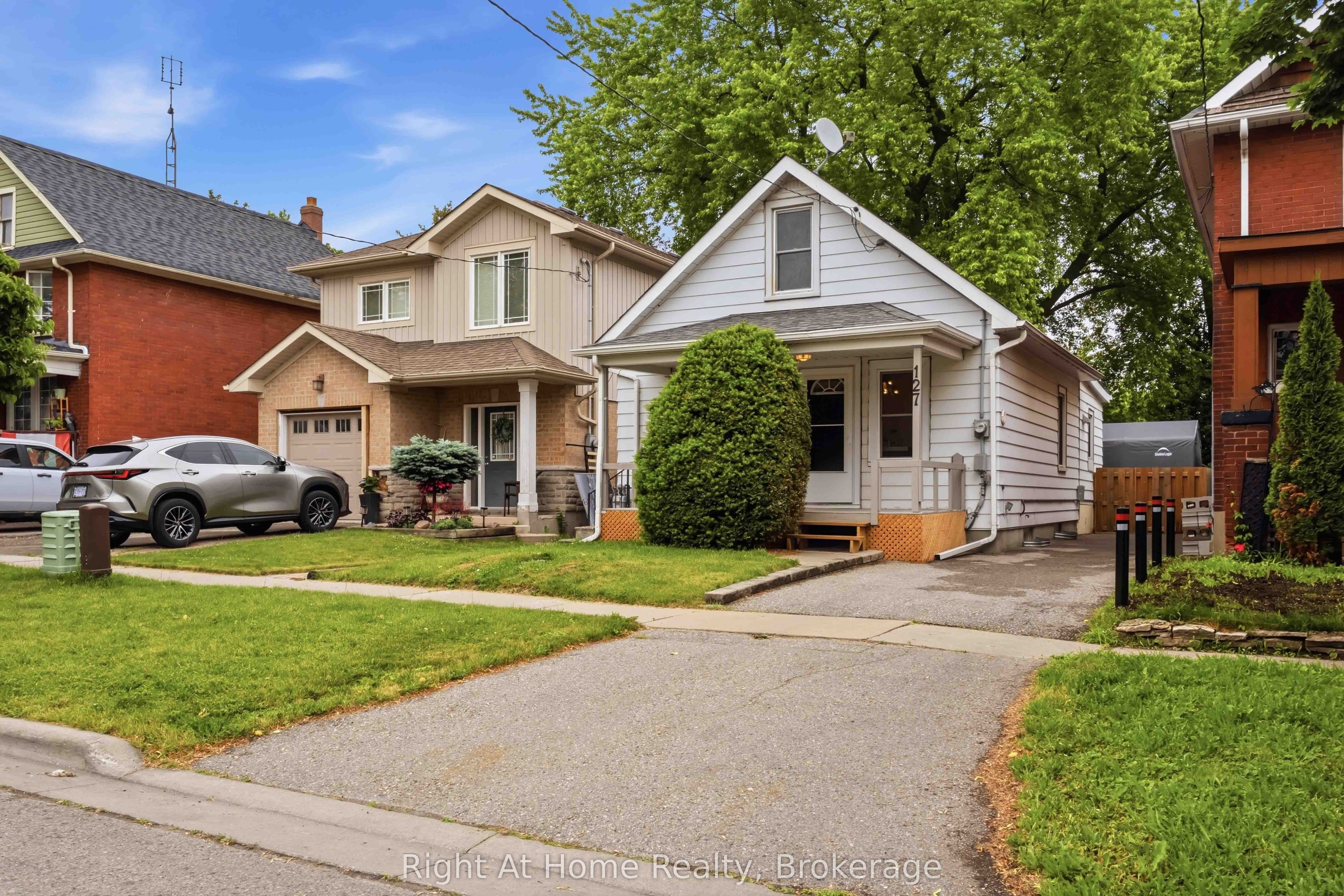 127 Montrave Avenue photo 1