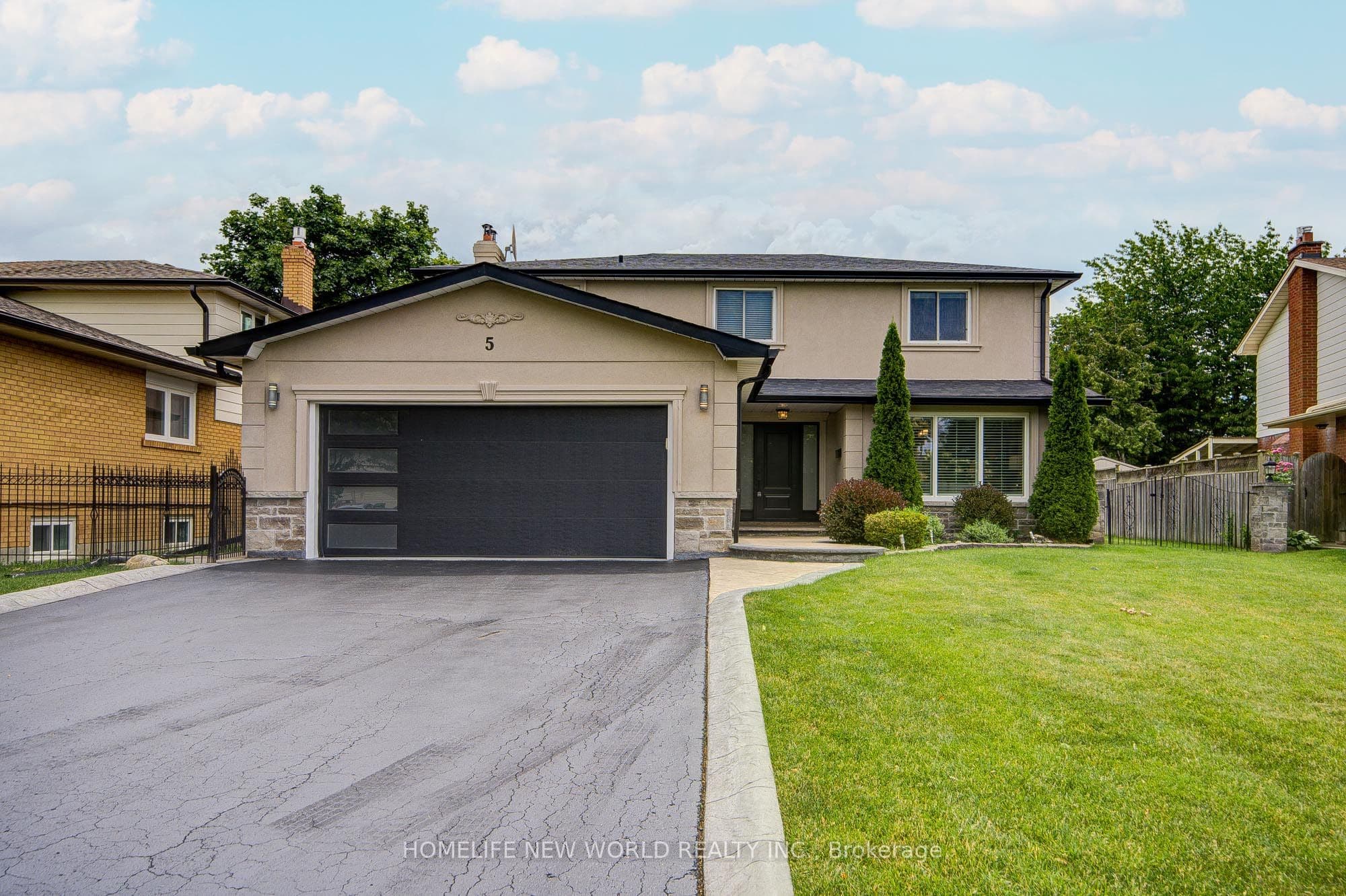 5 Hopedale Court photo 1