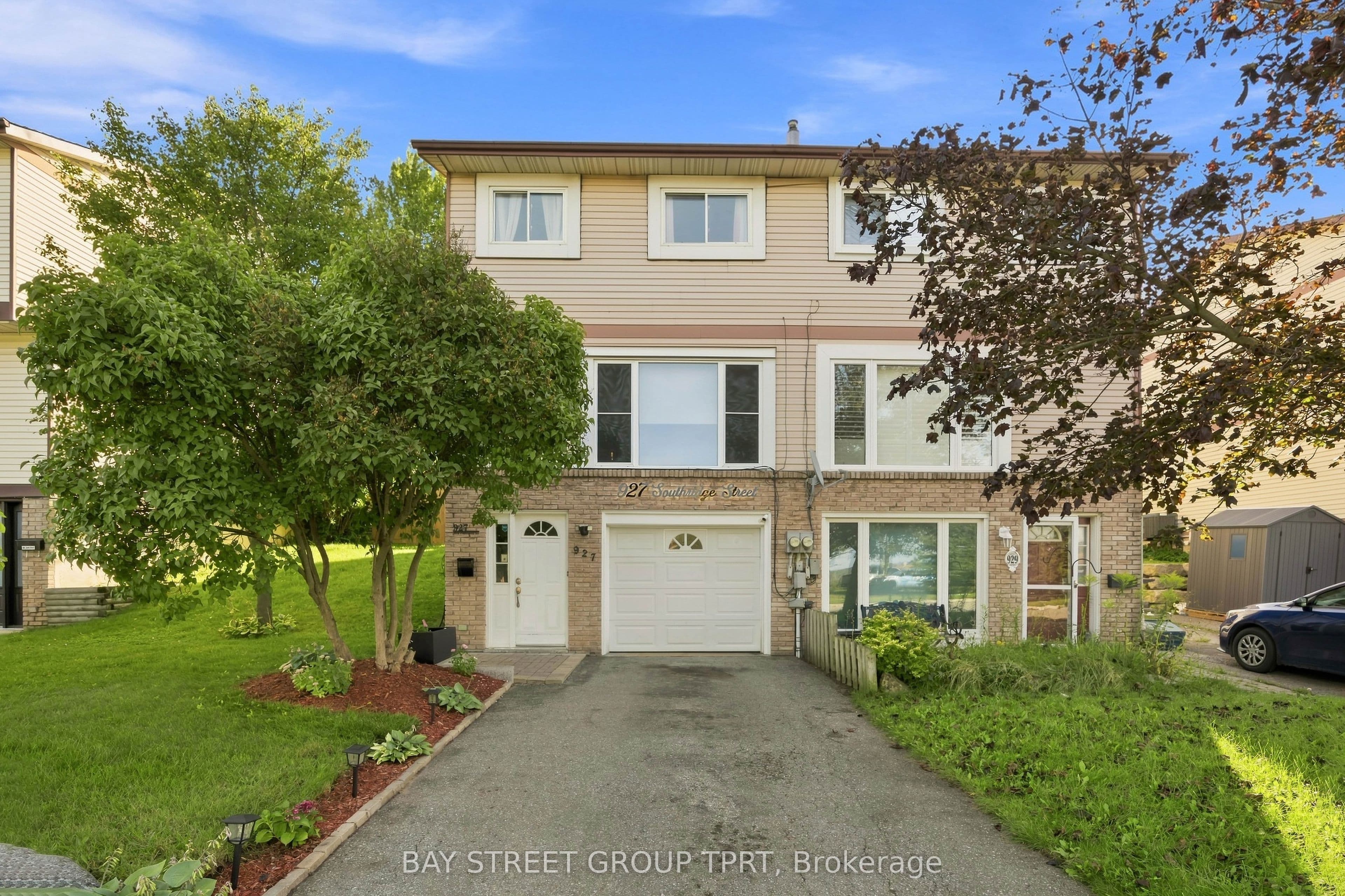 927 Southridge Street photo 1