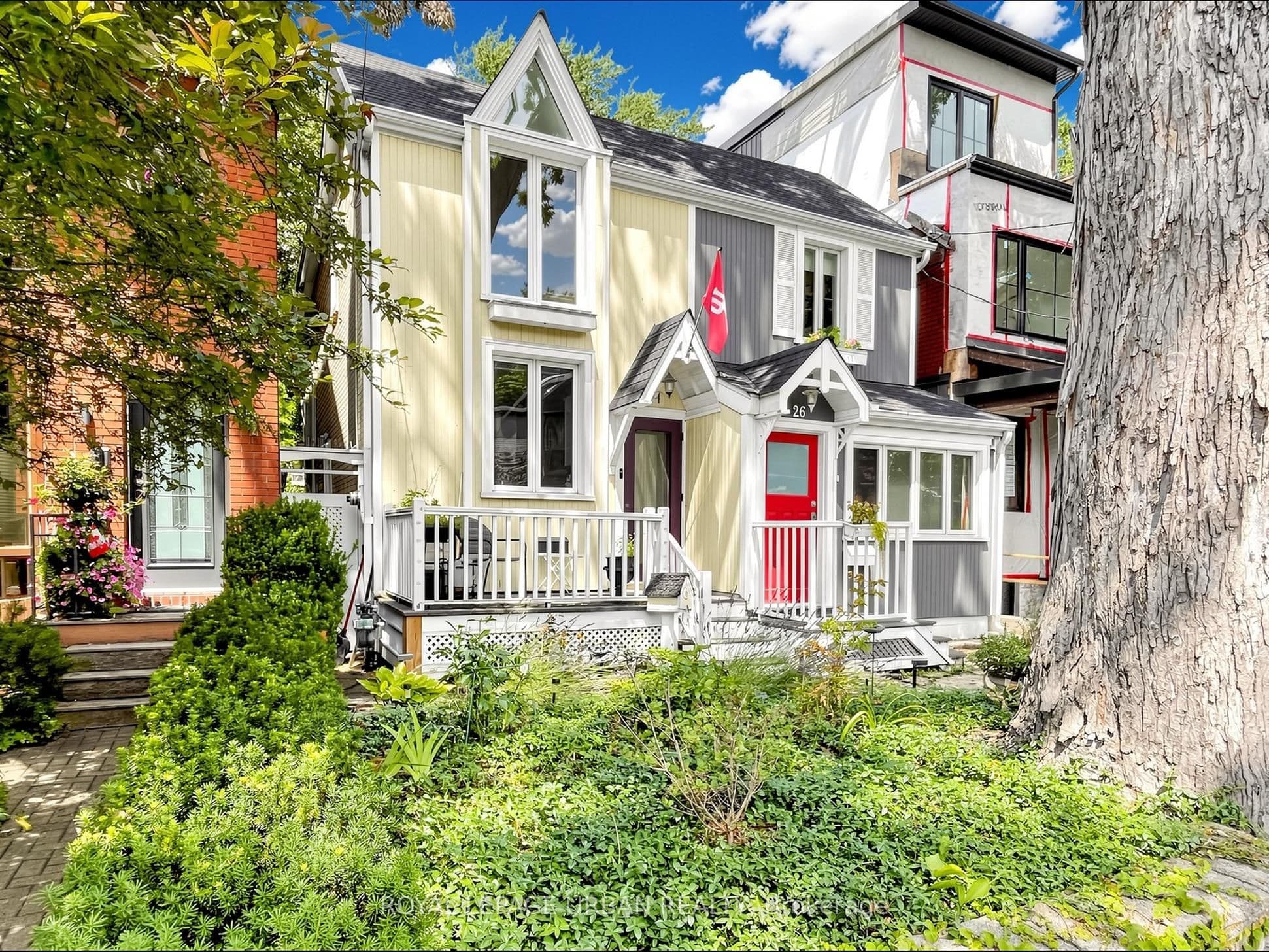 24 Cavell Avenue photo 1