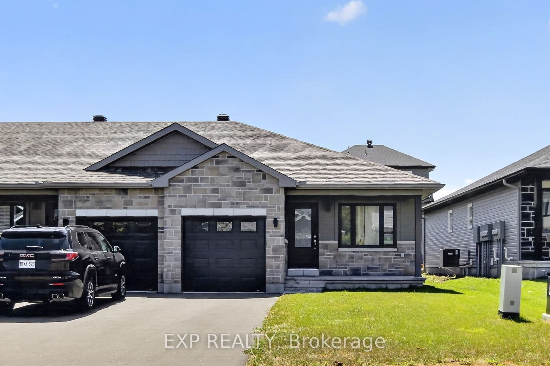 98 Seabert Drive photo 1
