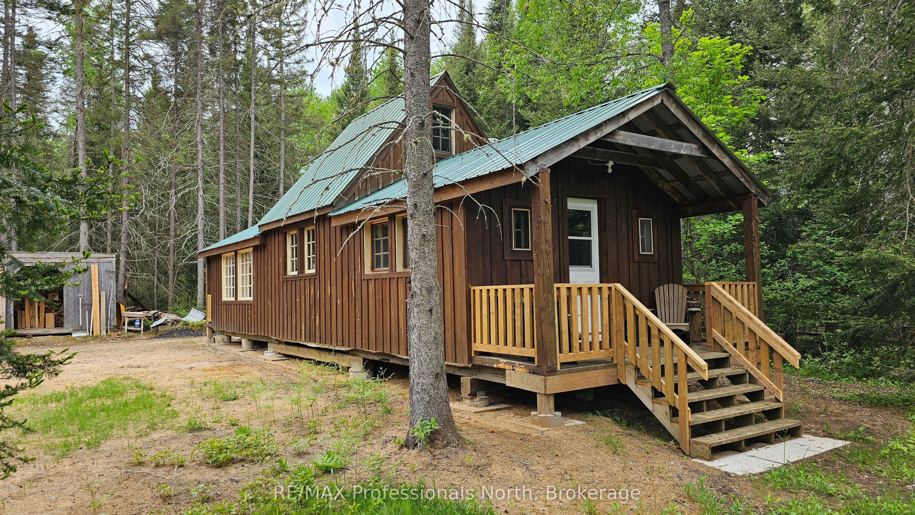 156 BUTTERFIELD Road photo 1