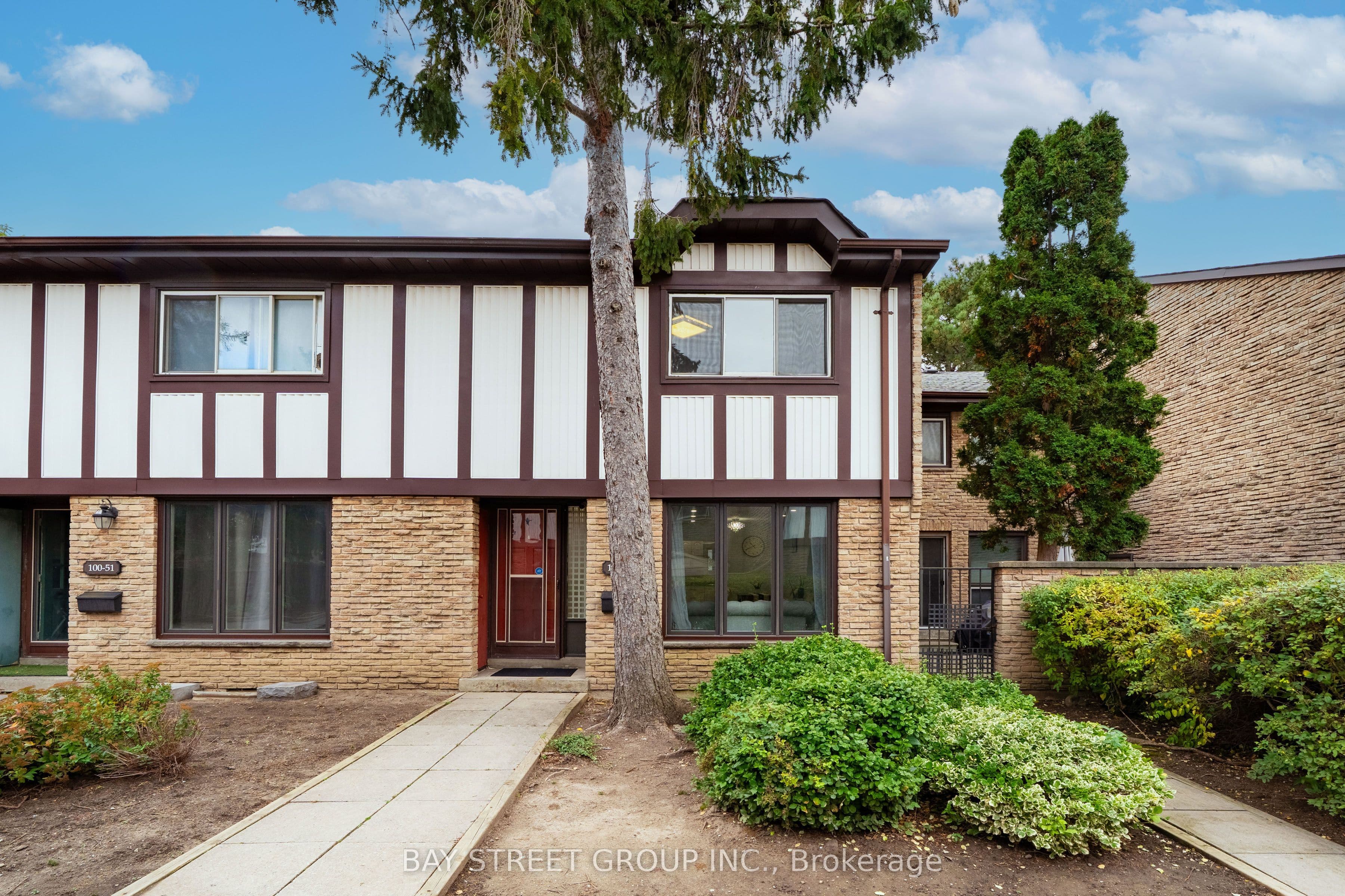Unit 49 100 Burrows Hall Boulevard photo 1