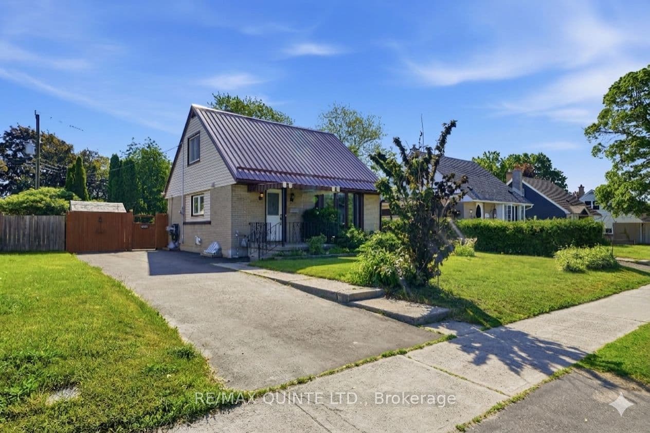 59 Fourth Avenue photo 1