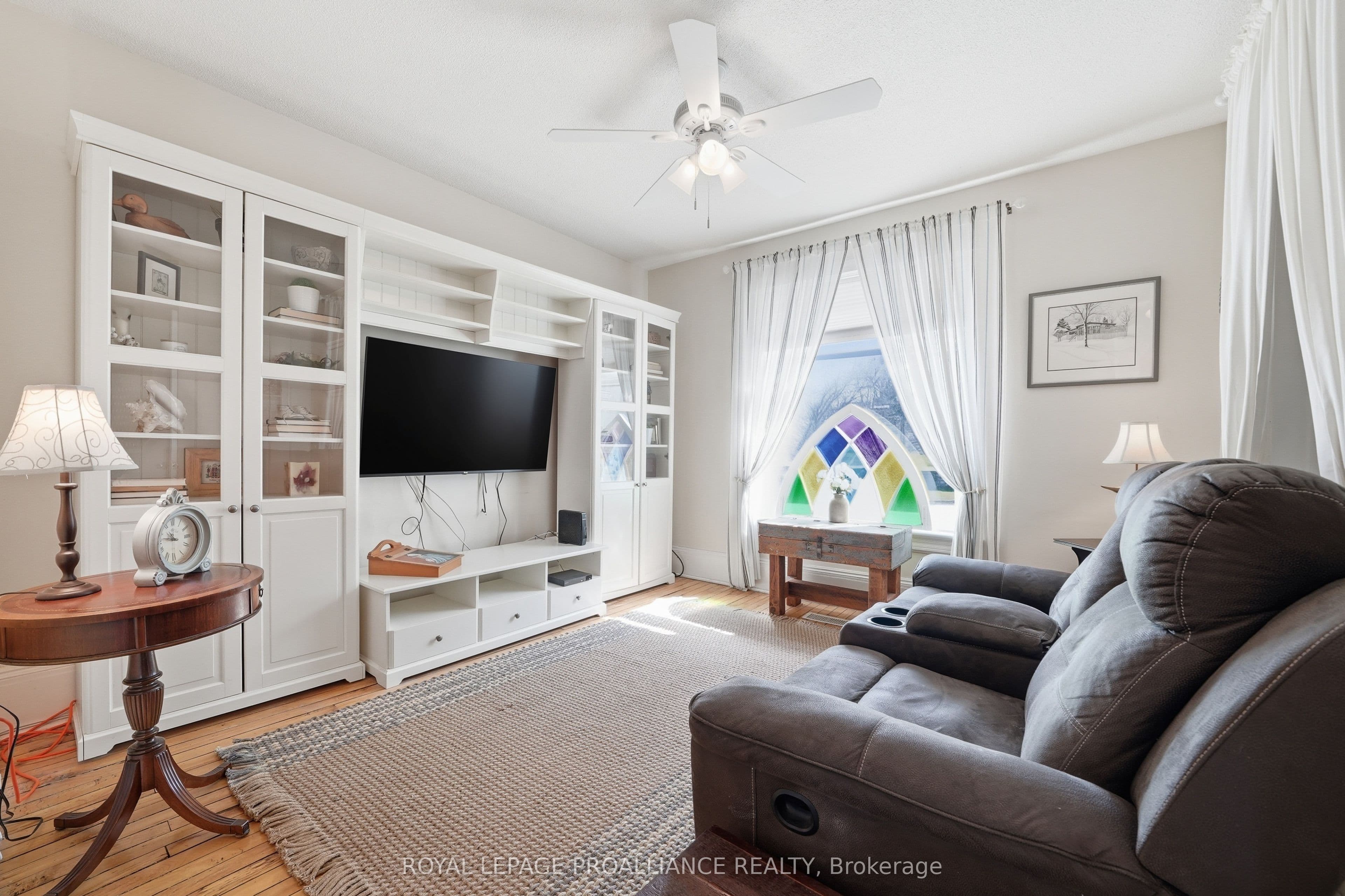 154 St Lawrence Street photo 1