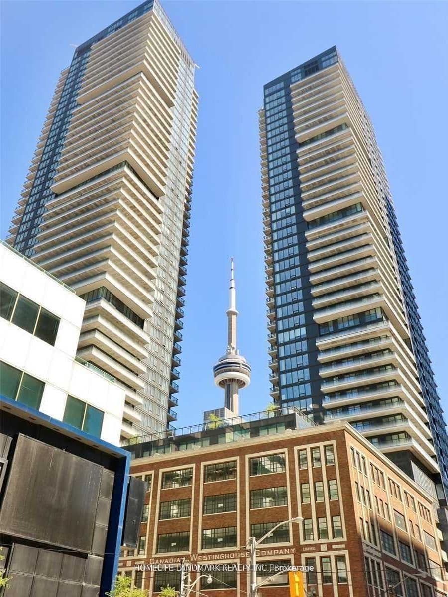 Unit 4305 125 Blue Jays Way photo 1