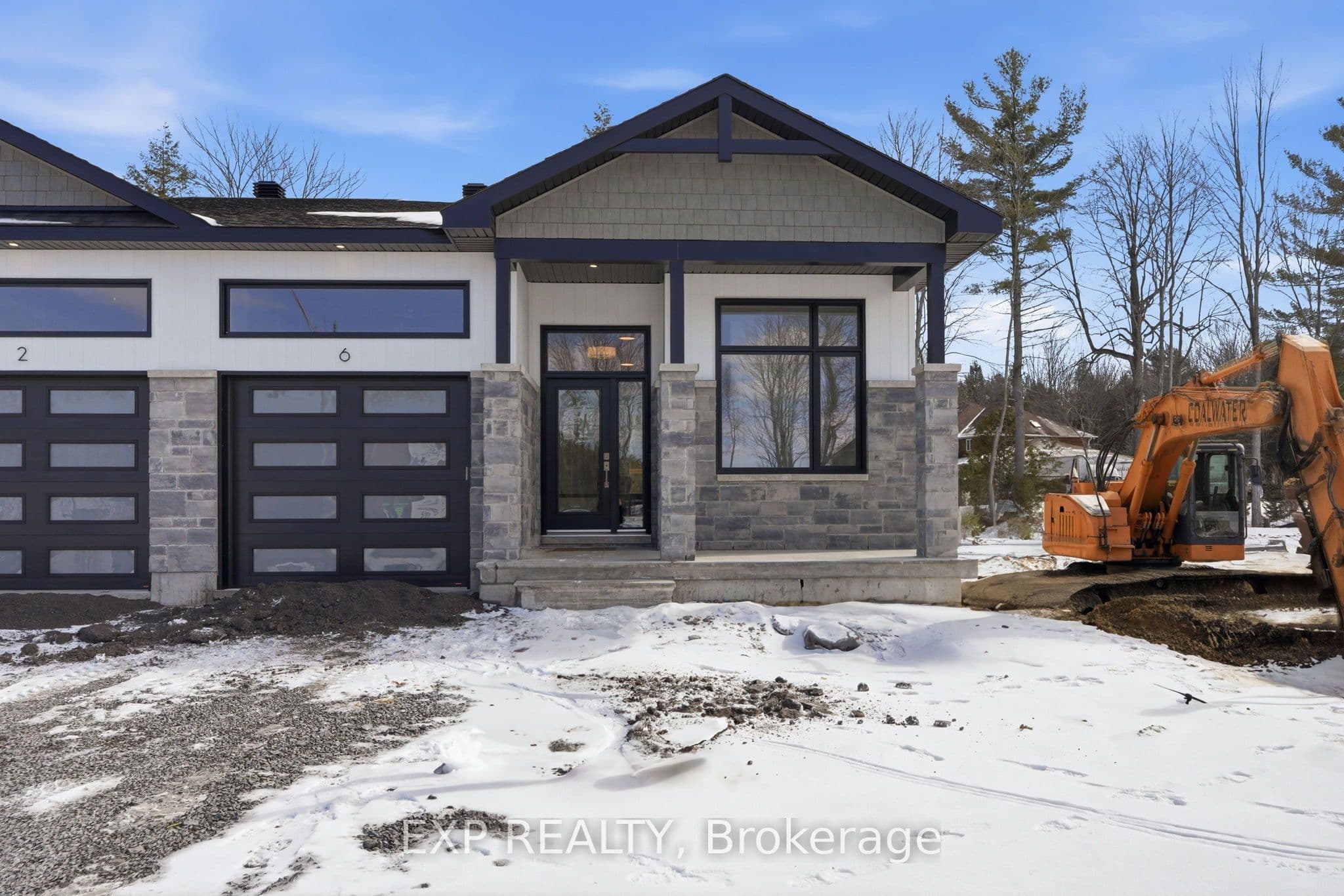 18 Hughes Circle photo 1