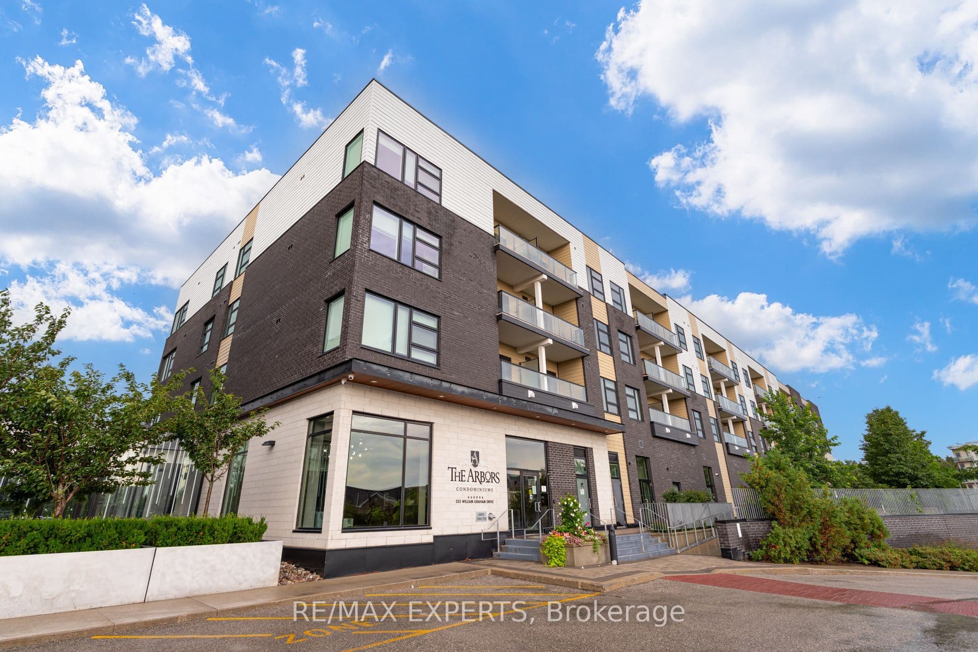 Unit 121 555 William Graham Drive photo 1