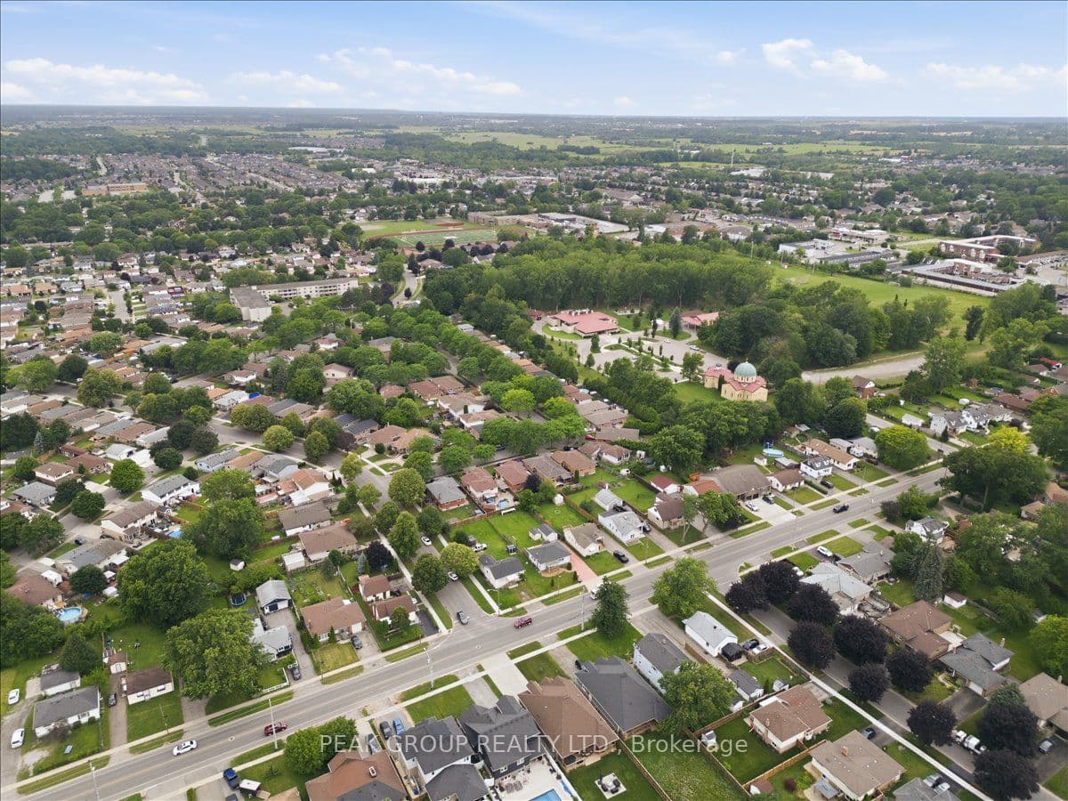 6233 Montrose Road photo 1
