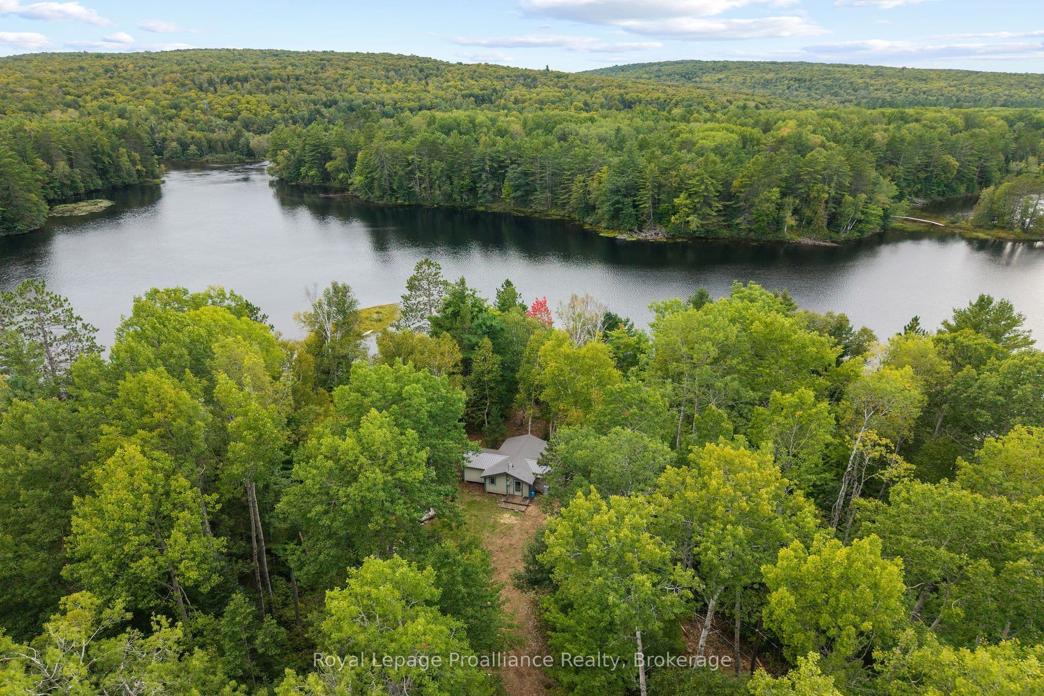 596 River Road photo 1